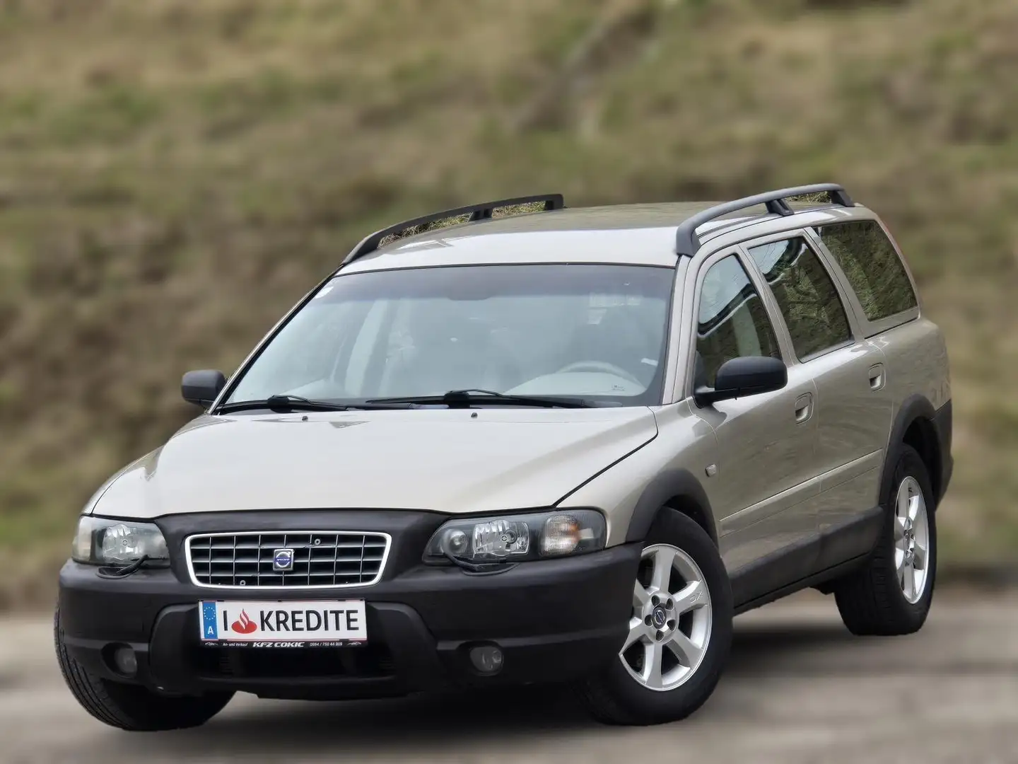 Volvo XC70 AWD* Automatik* Leder* Sitzheizung* Neues Pickerl* Grau - 1