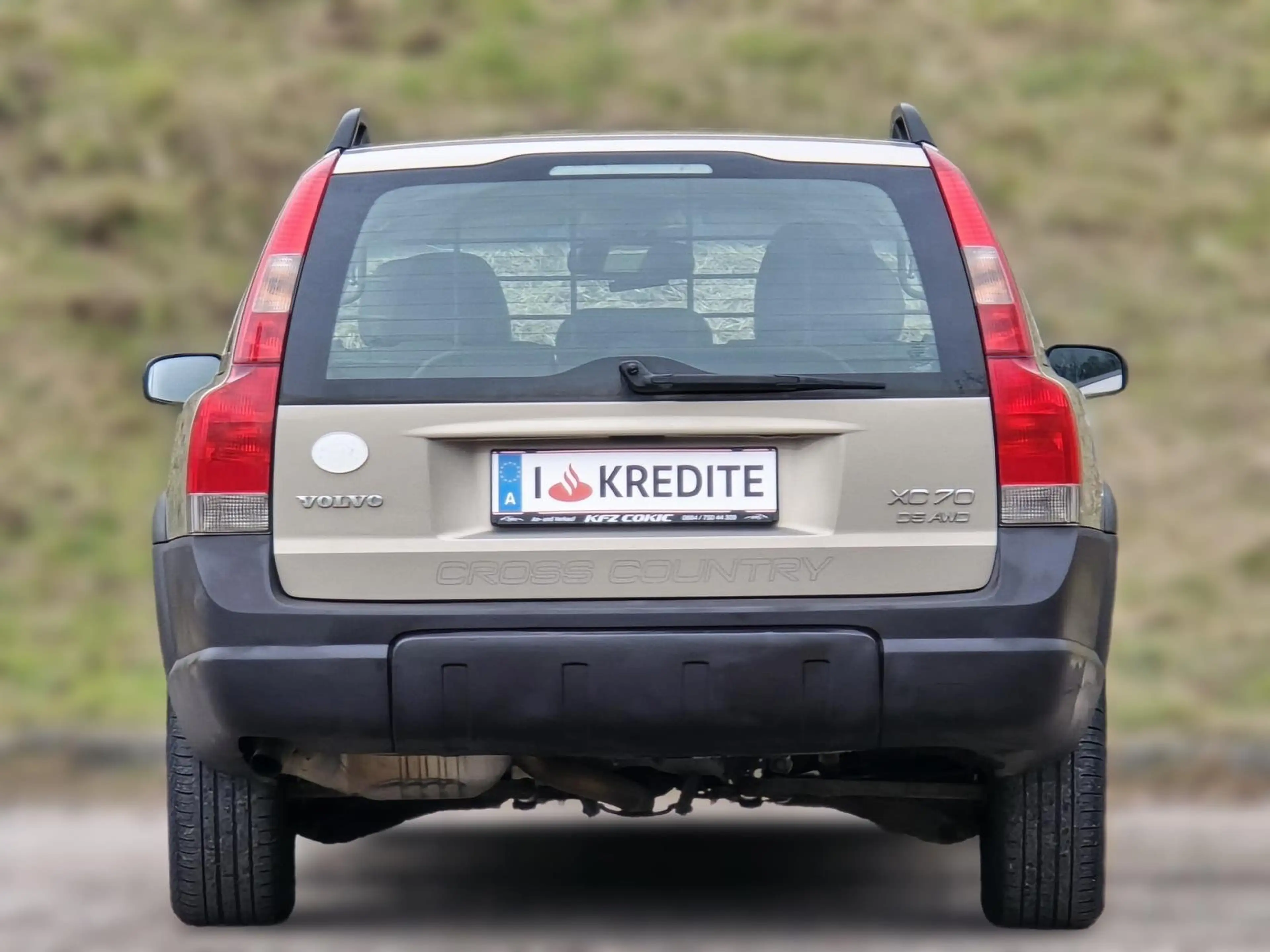Volvo XC70 AWD* Automatik* Leder* Sitzheizung* Neues Pickerl* — photo 6