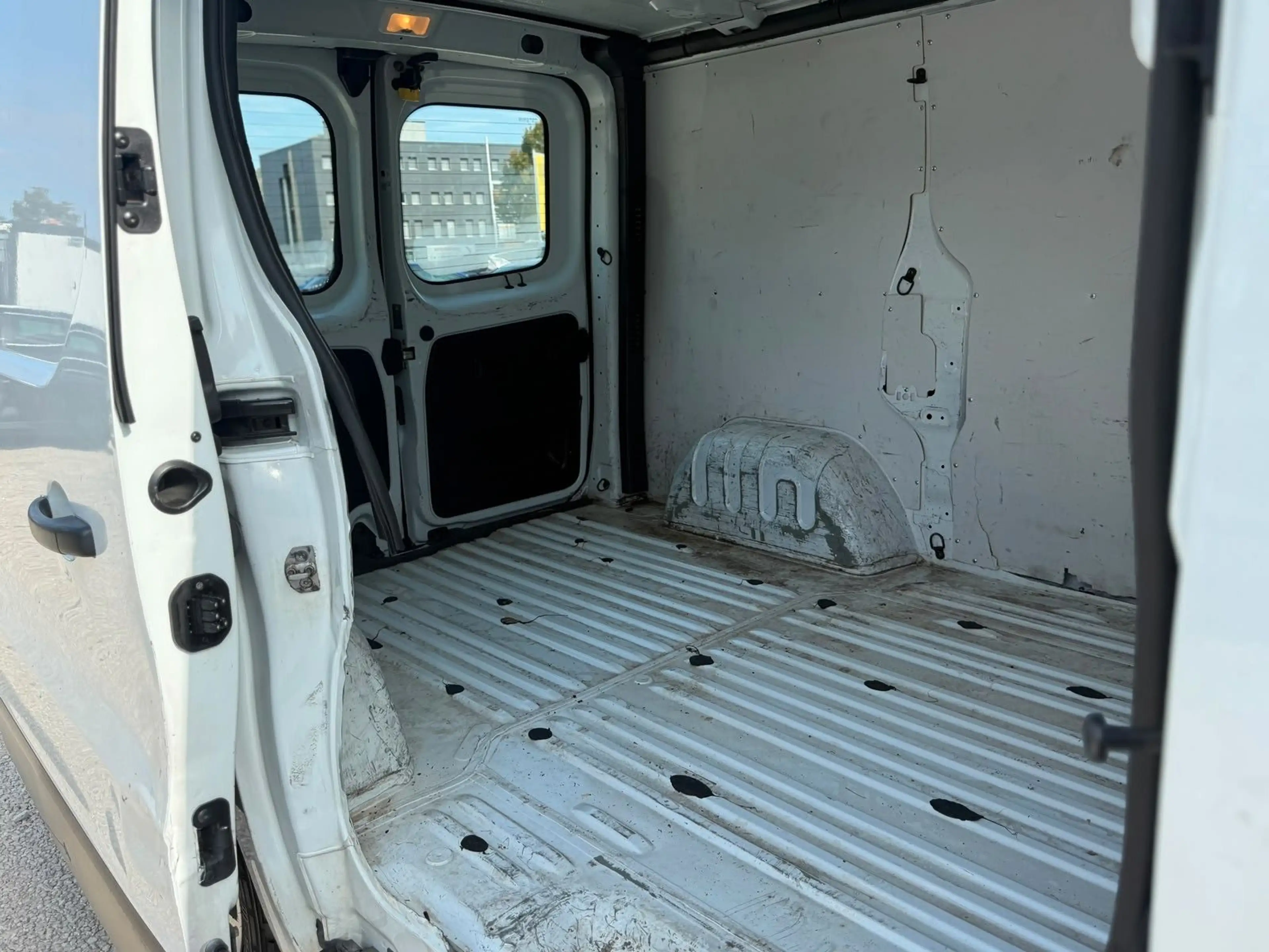 Nissan NV300 Kastenwagen L1H1 2,7t COMFORT — photo 7