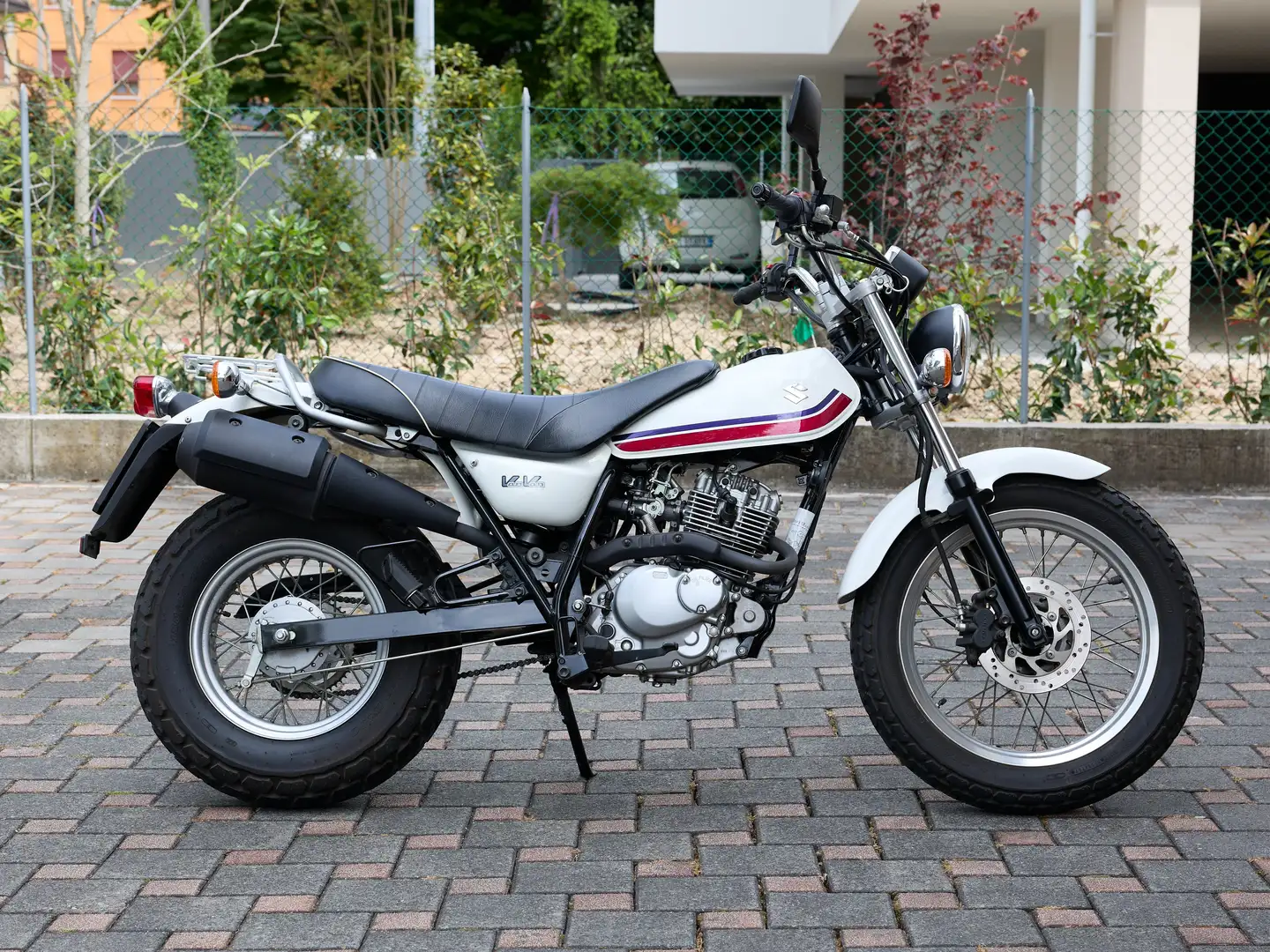 Suzuki VanVan 125 Белый - 2