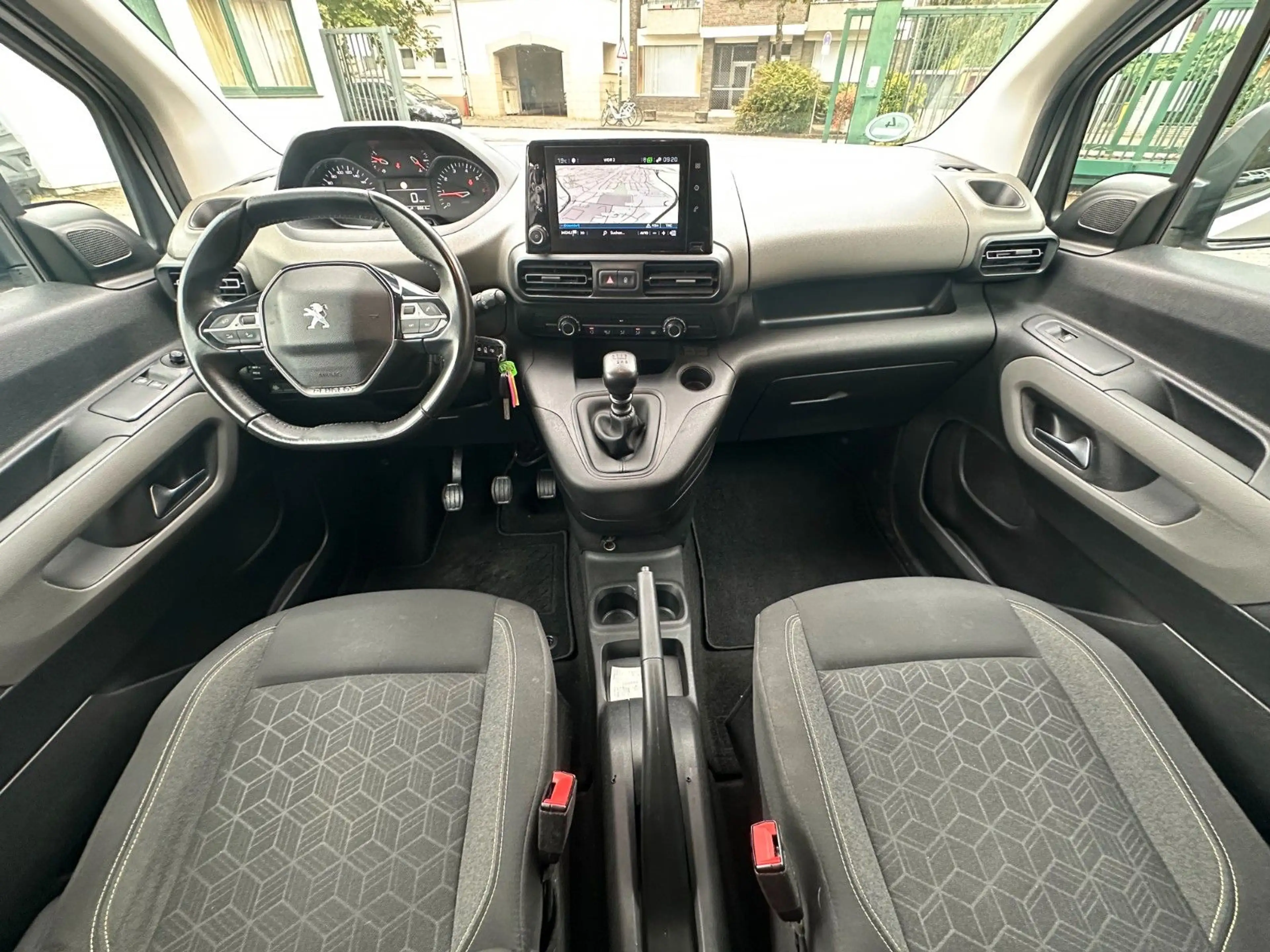 Peugeot Rifter 96kw Active * Klima * Navi * — photo 13