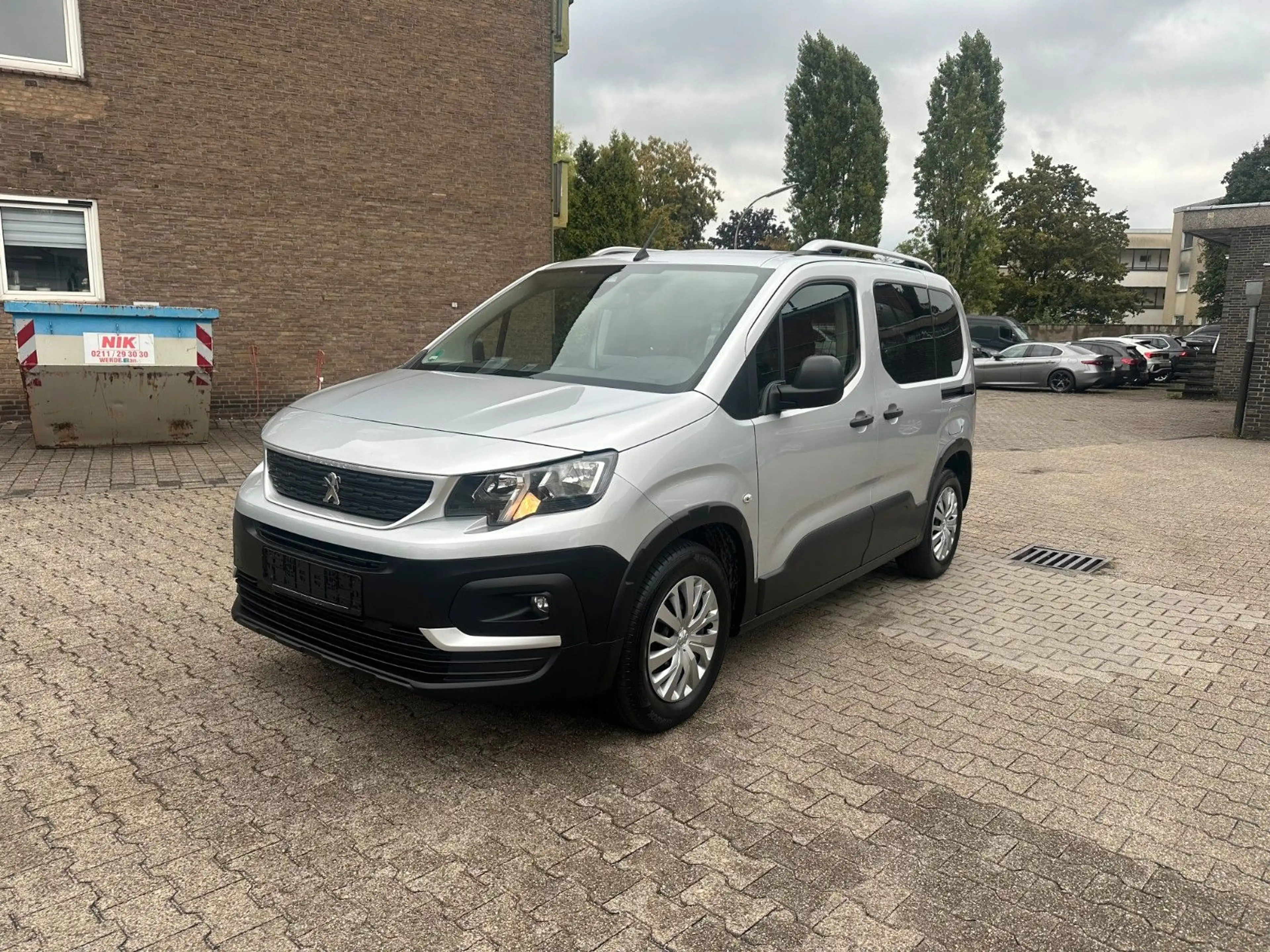 Peugeot Rifter 96kw Active * Klima * Navi *