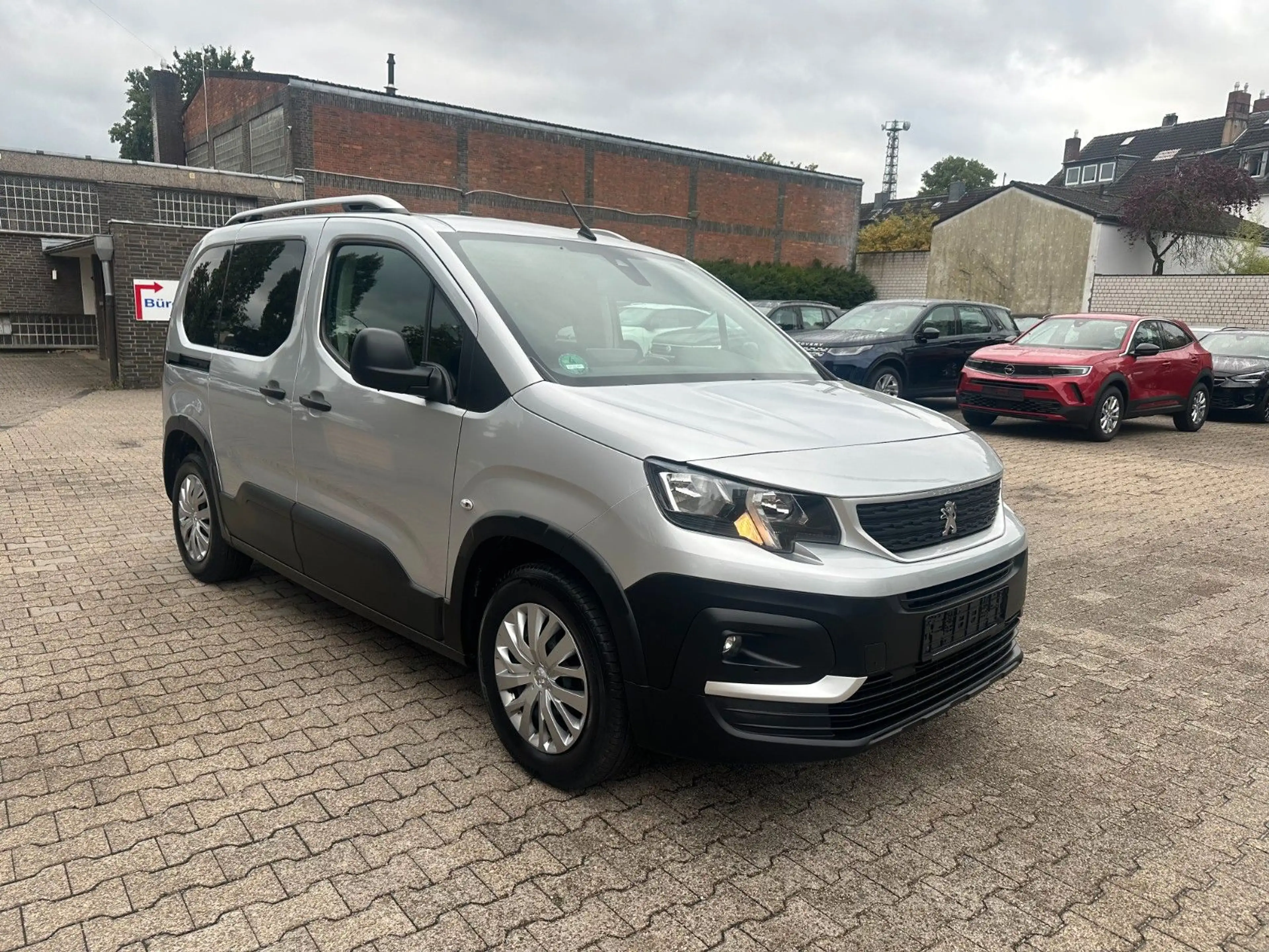 Peugeot Rifter 96kw Active * Klima * Navi * — photo 4