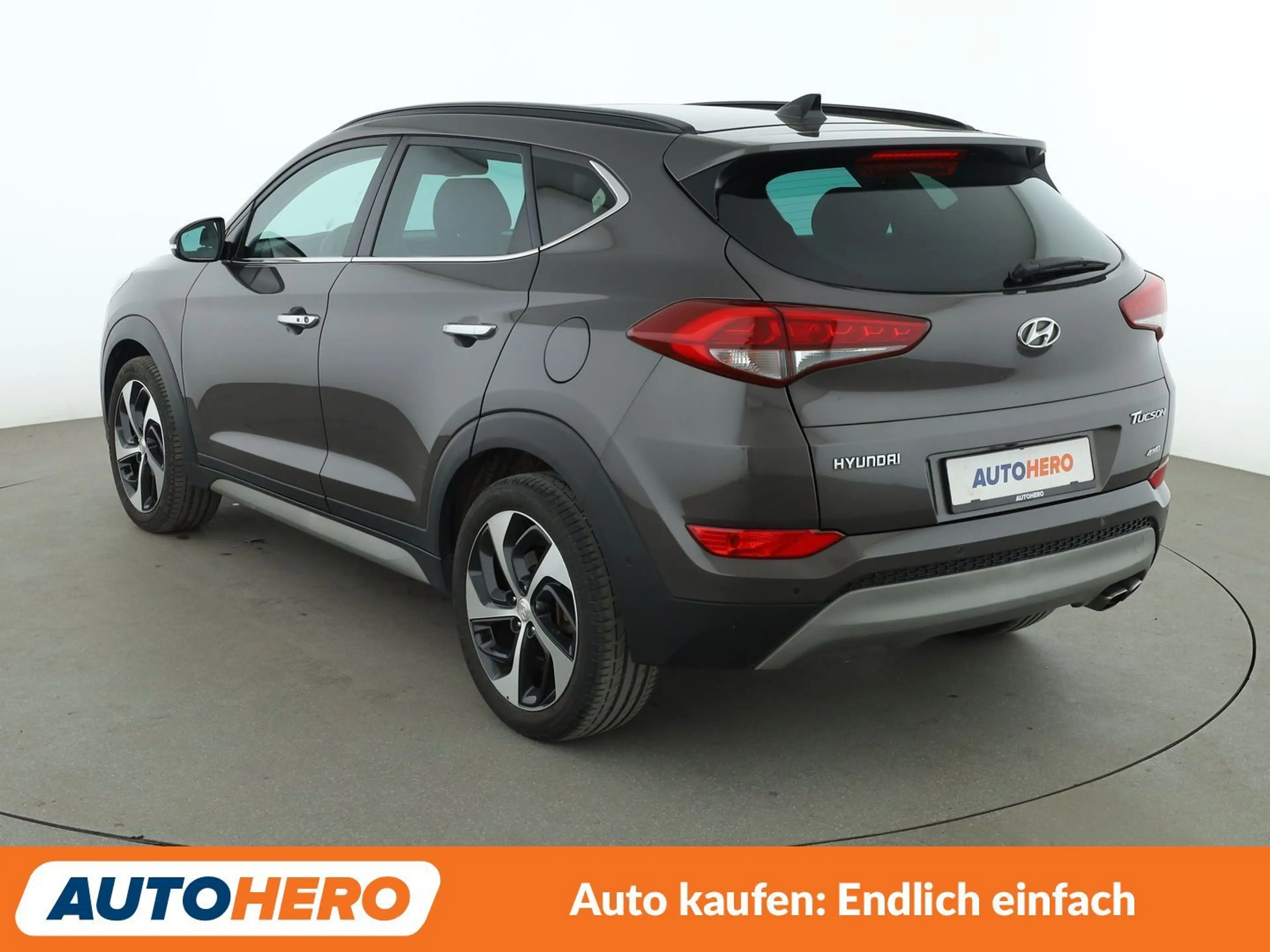 Hyundai TUCSON 1.6 TGDI 25 Jahre 4WD Aut*NAVI*TEMPO*CAM*PDC* — photo 4