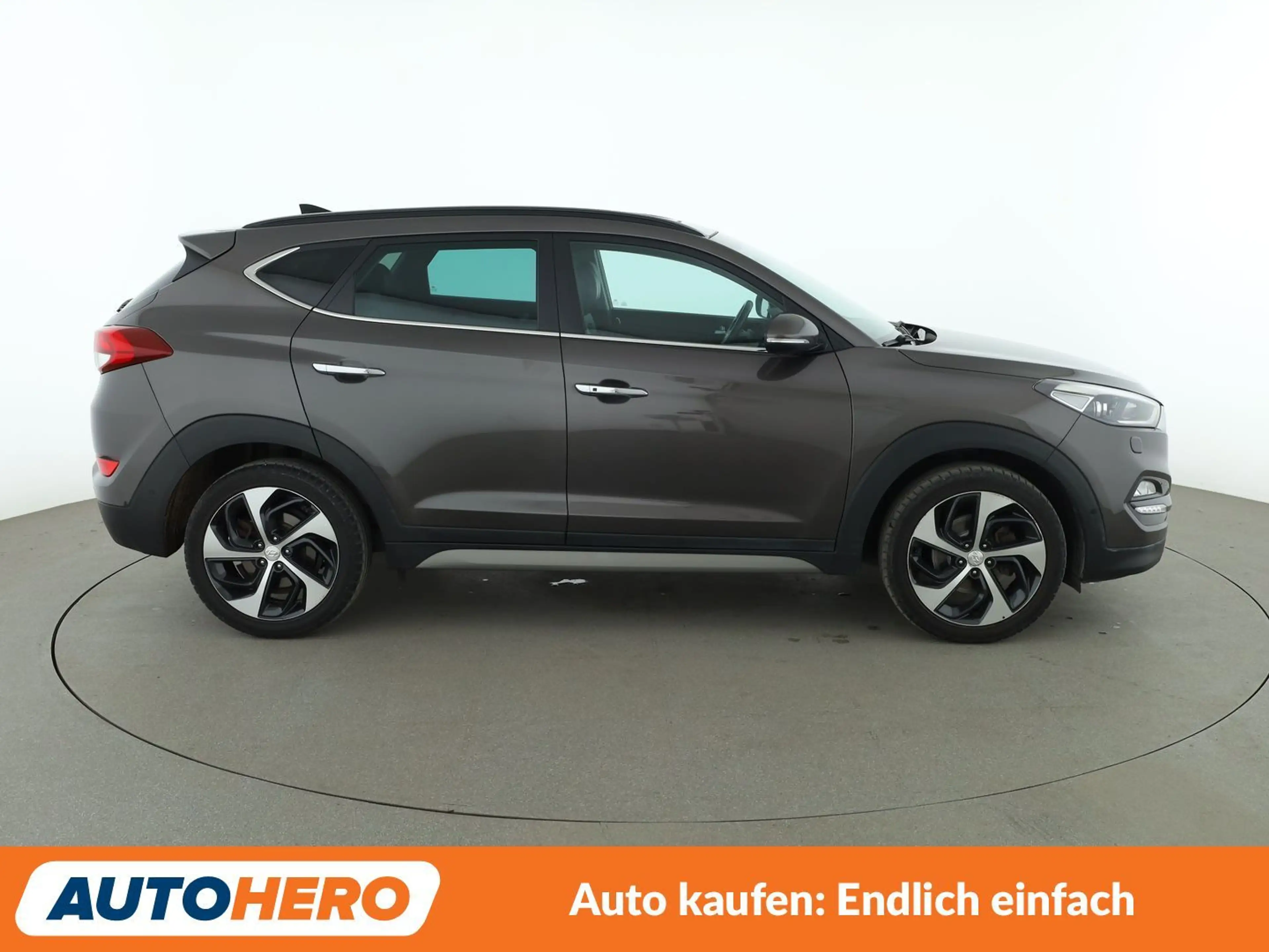 Hyundai TUCSON 1.6 TGDI 25 Jahre 4WD Aut*NAVI*TEMPO*CAM*PDC* — photo 7