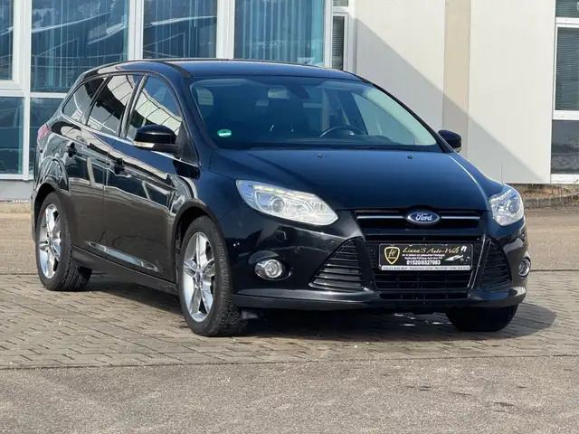 Ford Focus Turnier Titanium Klima SHZ AHK Tüv 10.2027