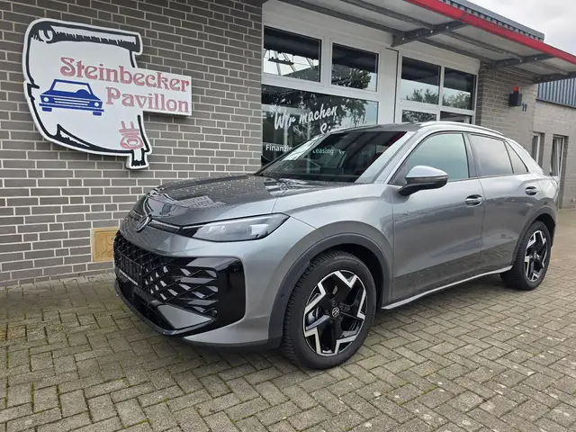 Volkswagen T-Roc 1.5 eTSI 110 kW R-Line KAM ACC SHZ LHZ LED