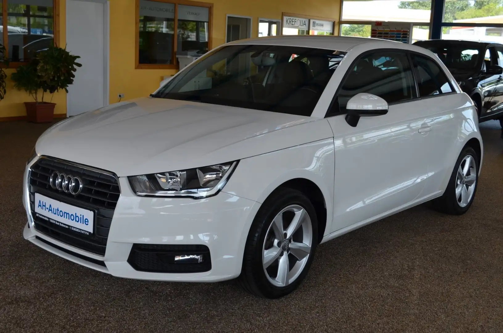 Audi A1 design AUTOMATIK / KLIMAAUTOMATIK / PDC Weiß - 1