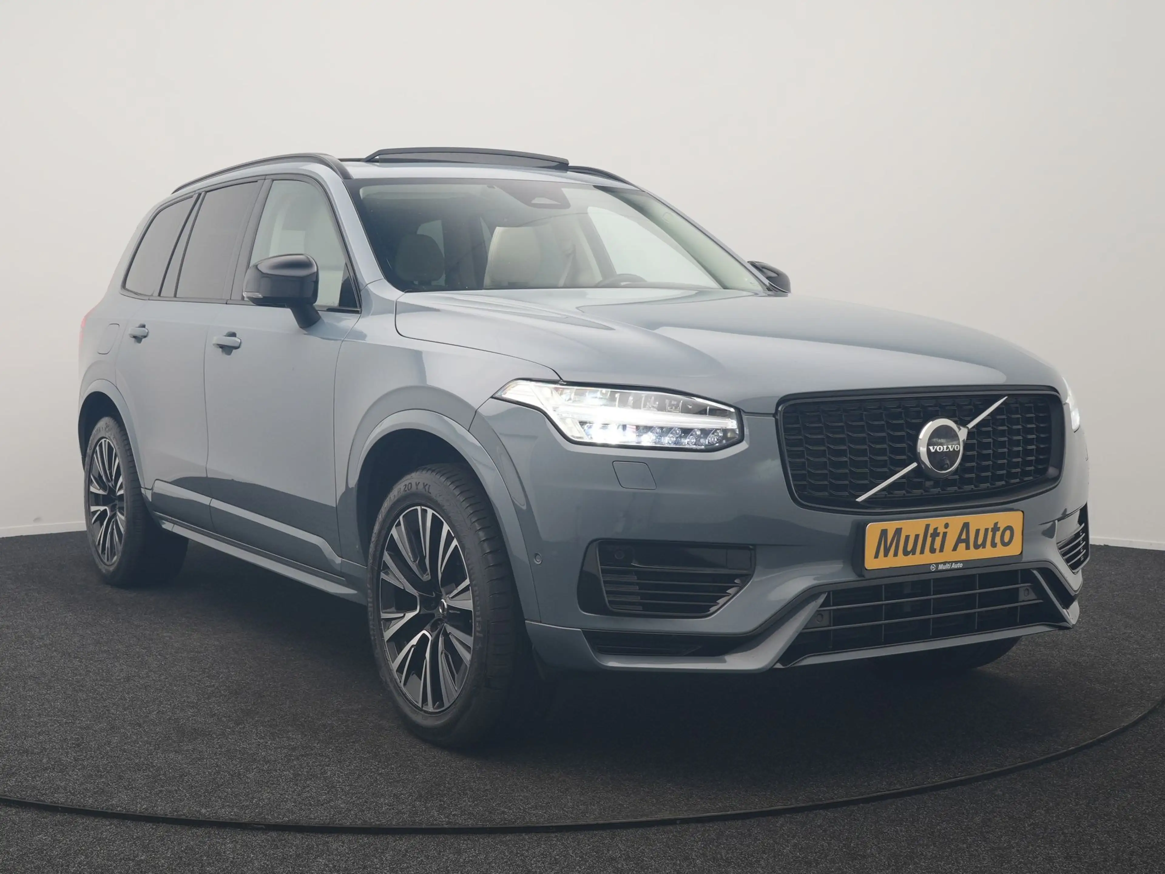 Volvo XC90 Recharge AWD Plus Dark Long Range 7 Persoons PHEV — photo 28