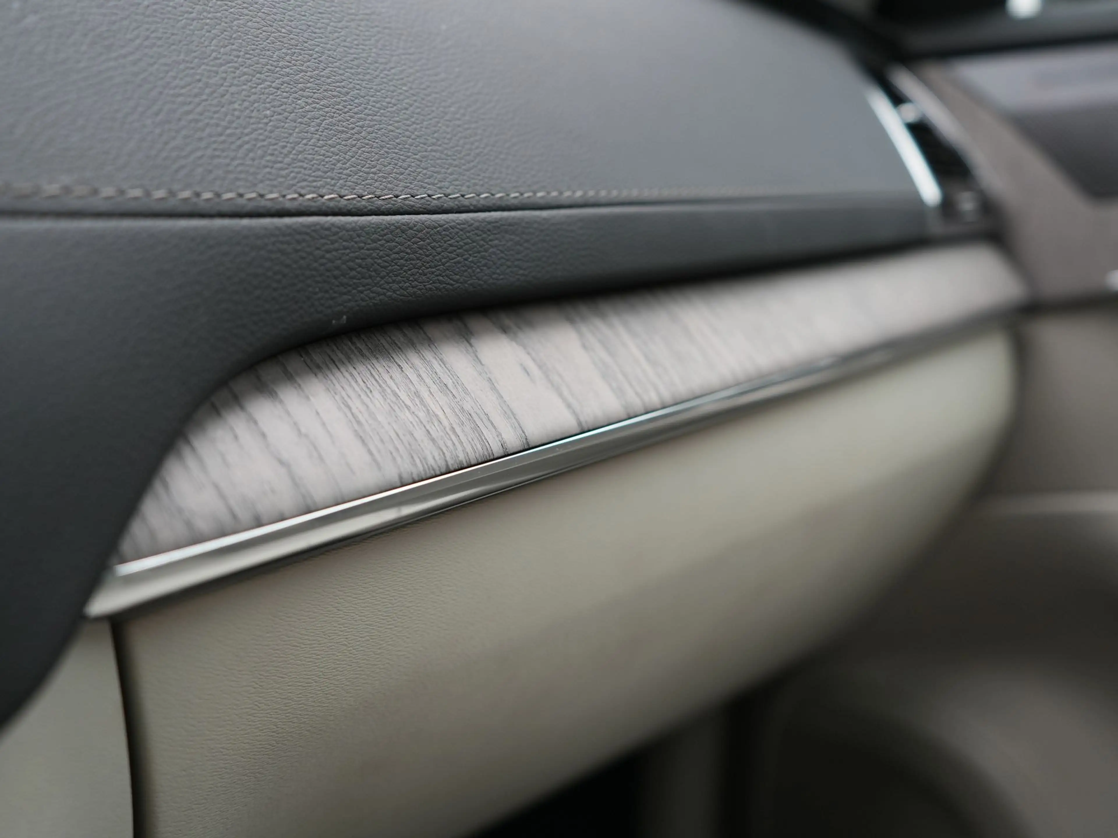 Volvo XC90 Recharge AWD Plus Dark Long Range 7 Persoons PHEV — photo 50