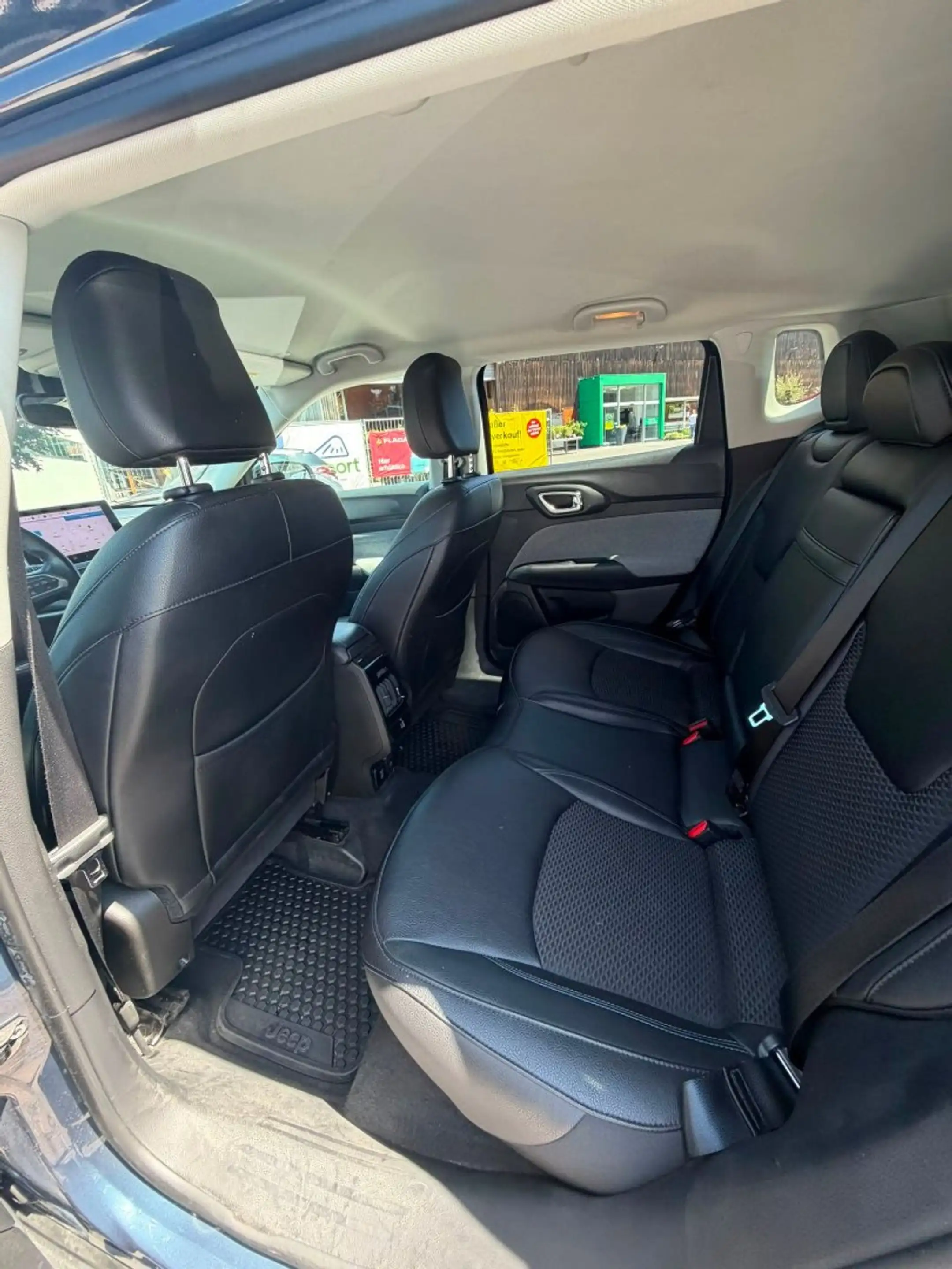 Jeep Compass 1.6 MultiJet Longitude FWD — photo 8