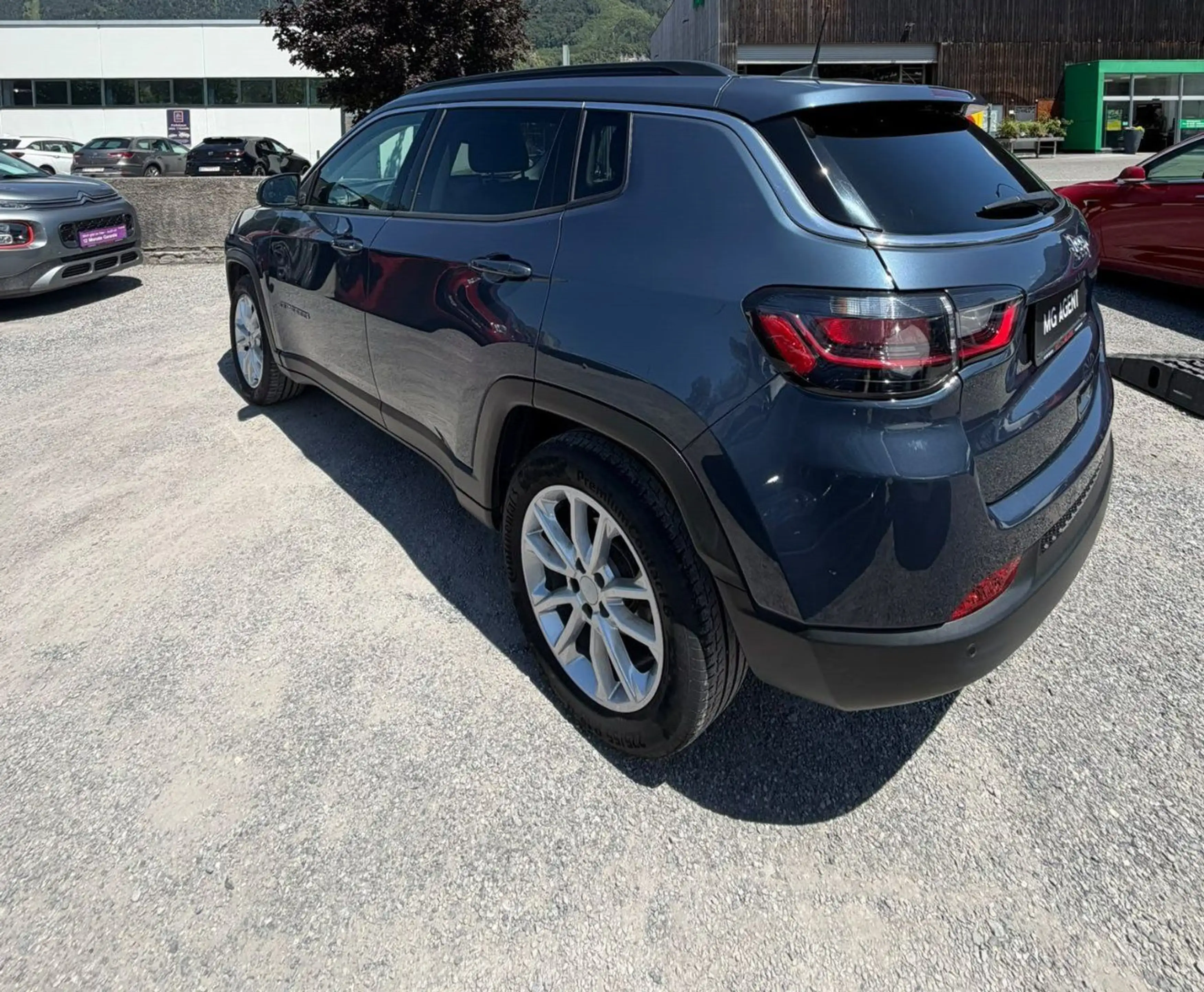Jeep Compass 1.6 MultiJet Longitude FWD — photo 3