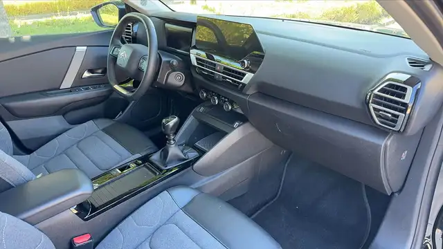Citroen C4 view 10