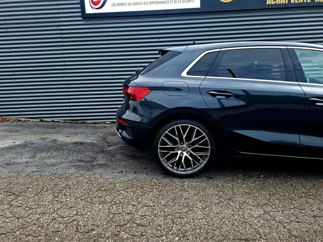 Audi A3 view 12