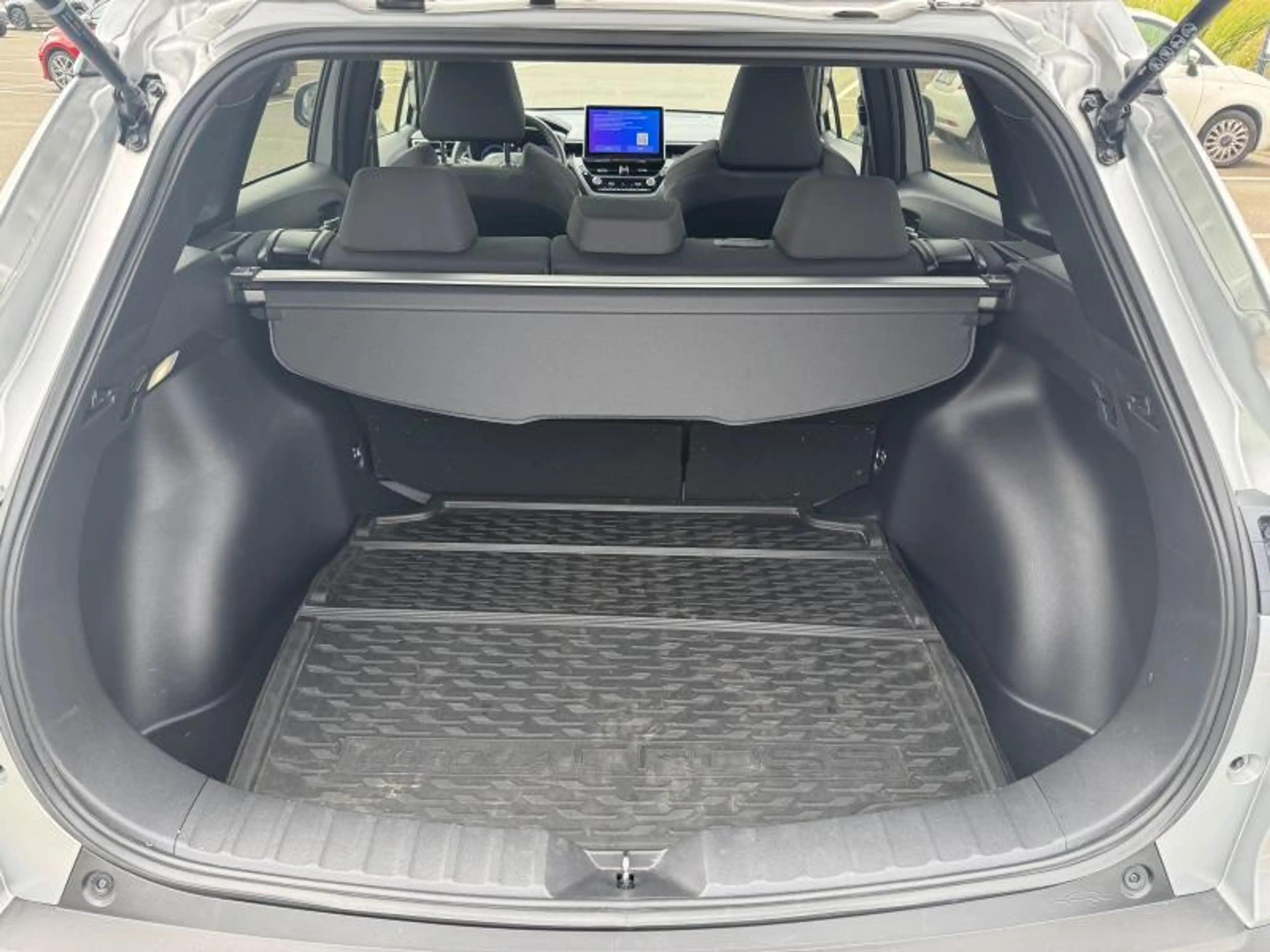 Toyota Corolla Cross STYLE — photo 15