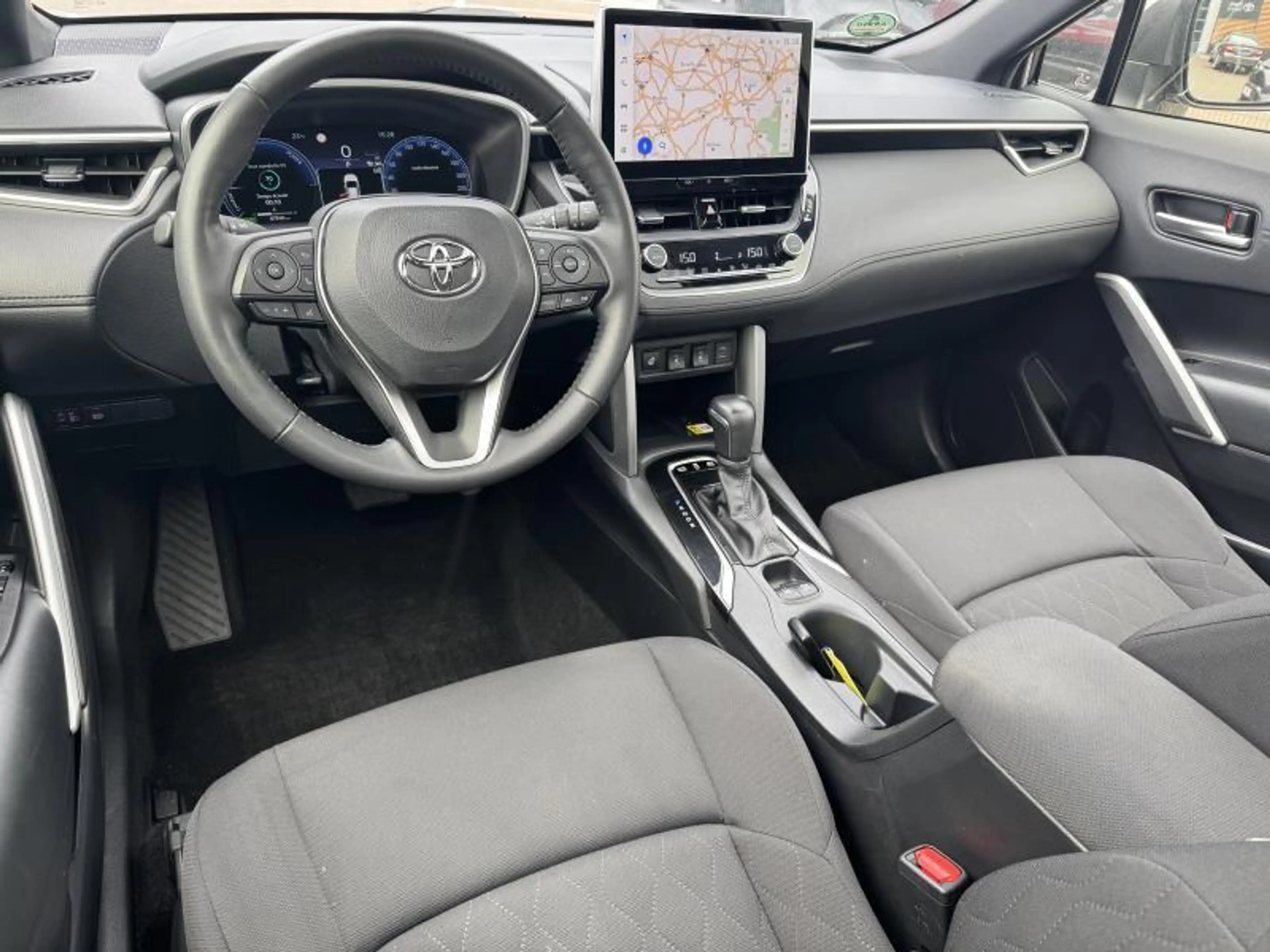Toyota Corolla Cross STYLE — photo 12