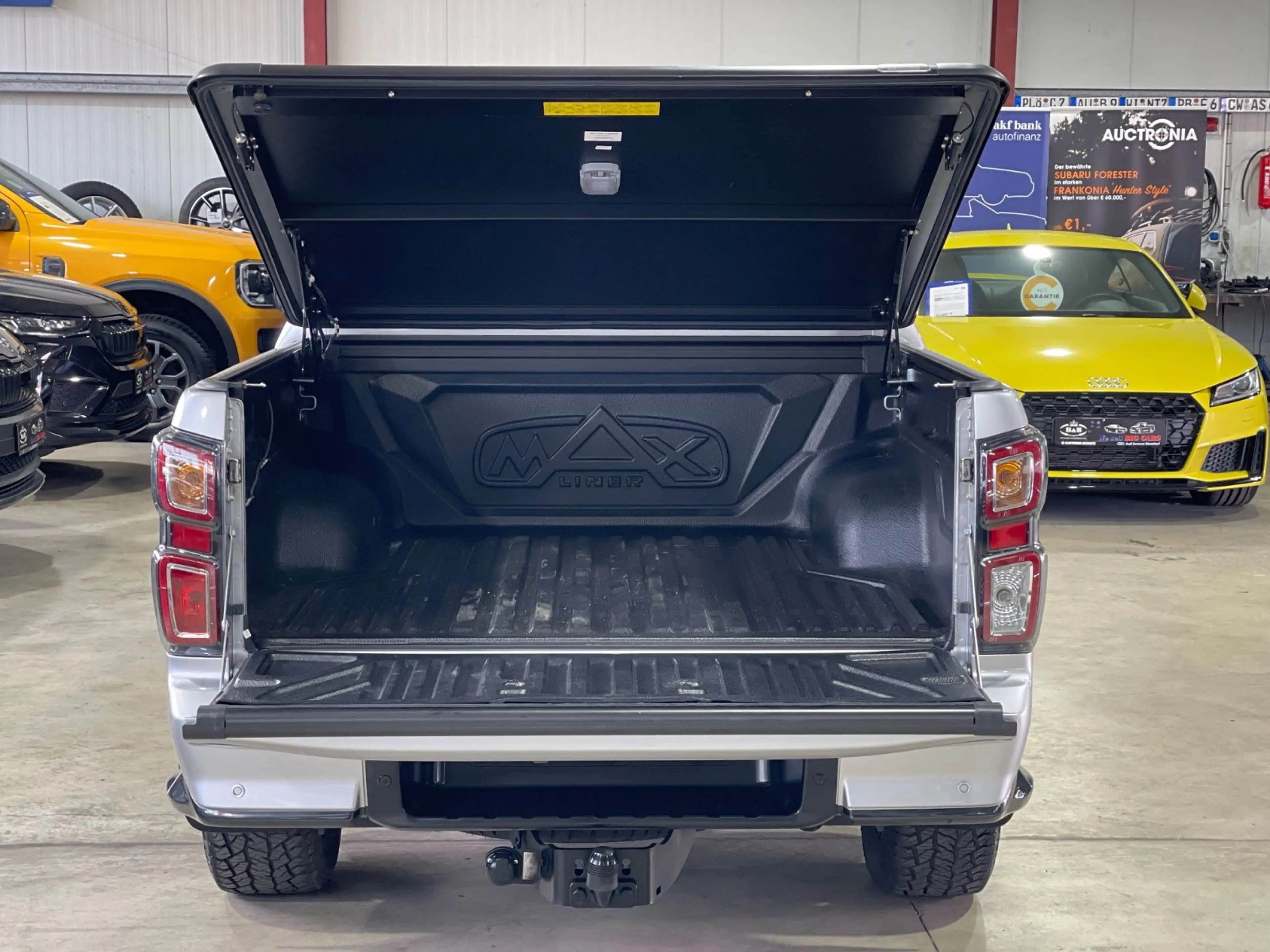 Isuzu D-Max DOUBLE+ 4WD+V-CROSS+ABDECKUNG+AHK+BÜGEL+GARANTIE — photo 12