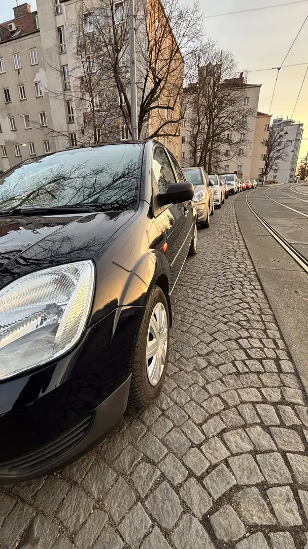 Ford Fiesta Ambiente+ 1,3 8V - 2