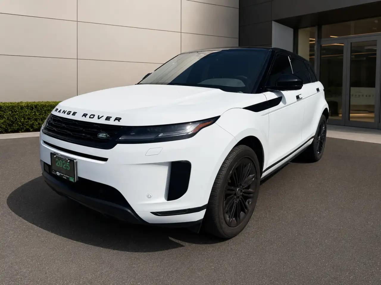2025 Land Rover Range Rover Evoque
