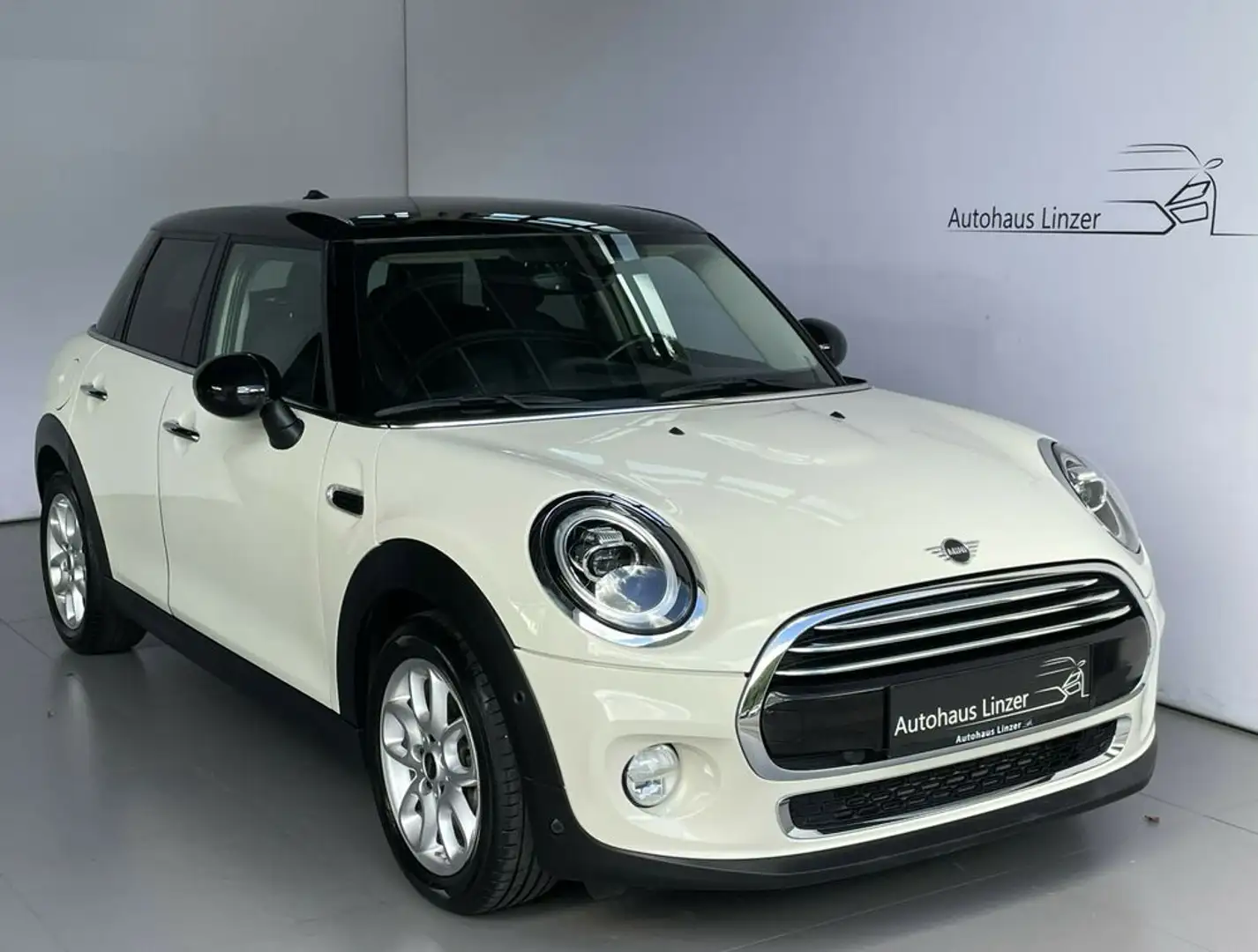 MINI Cooper *CARBON*LED*AmbienteB*AppleCarPlay*PDC Weiß - 1