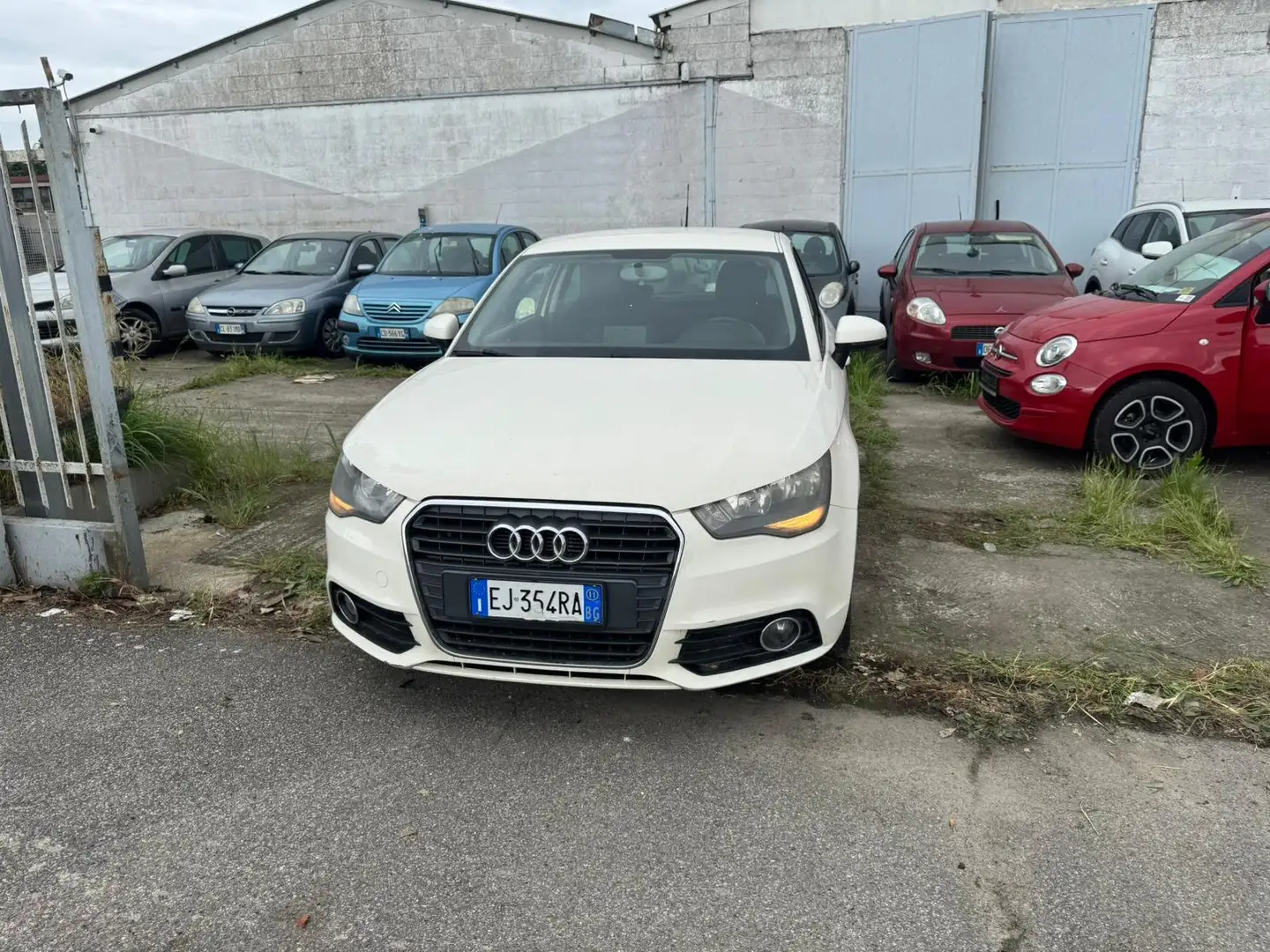 Audi A1 A1 1.2 tfsi Ambition Bílá - 2