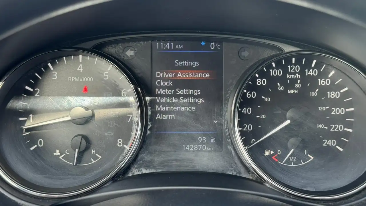 Nissan Rogue снимка Nissan Rogue