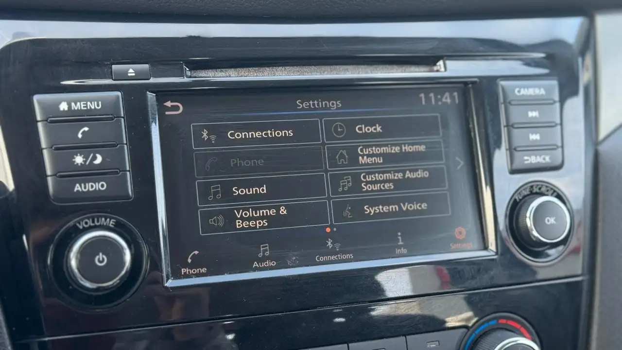 Nissan Rogue снимка Nissan Rogue