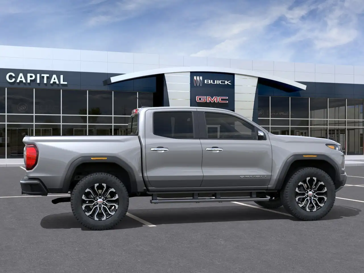 GMC Canyon photo GMC Canyon