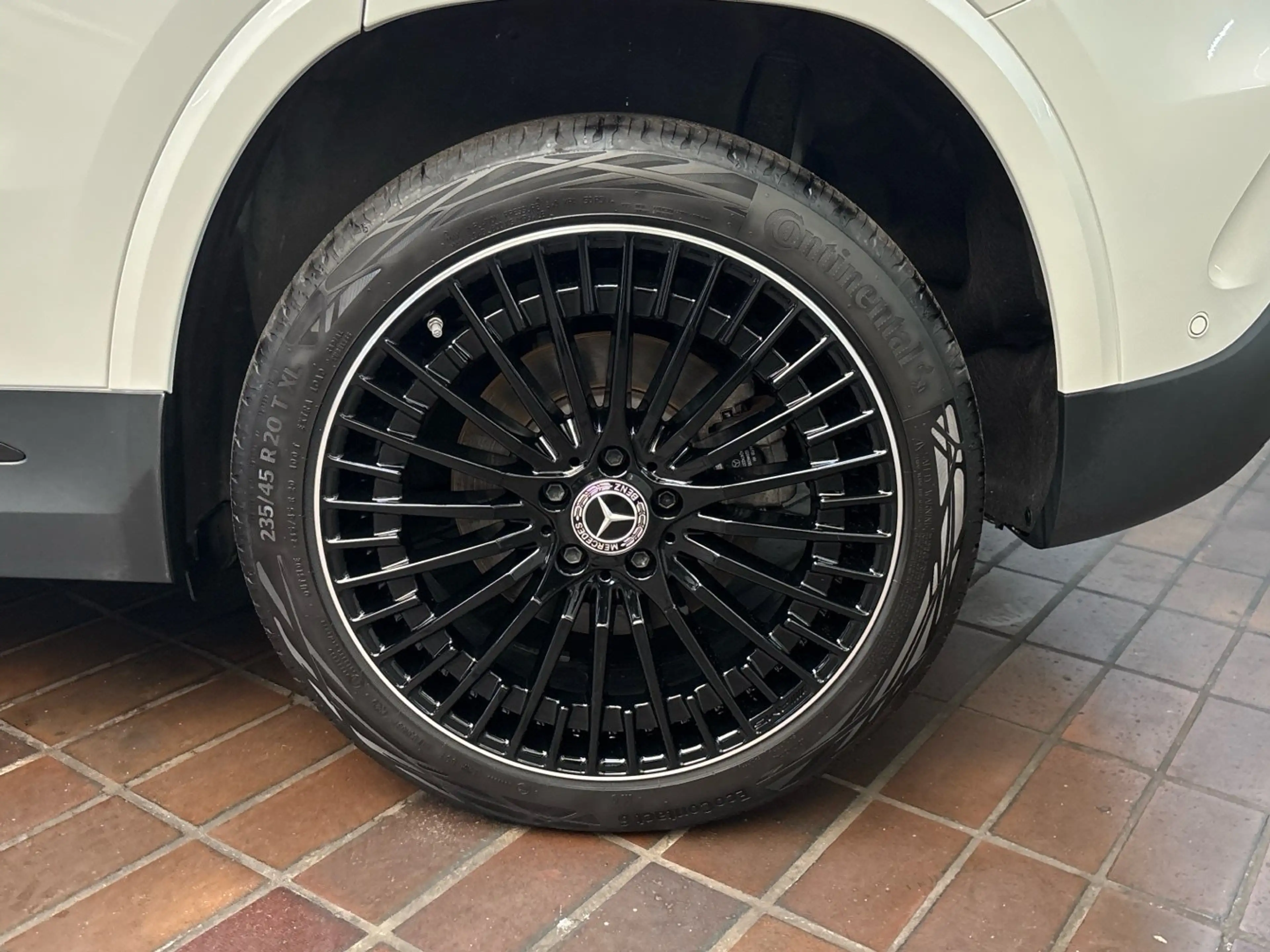Mercedes-Benz EQA 250 + AMG Night Panorama Burmester 20" HeadUp — photo 7