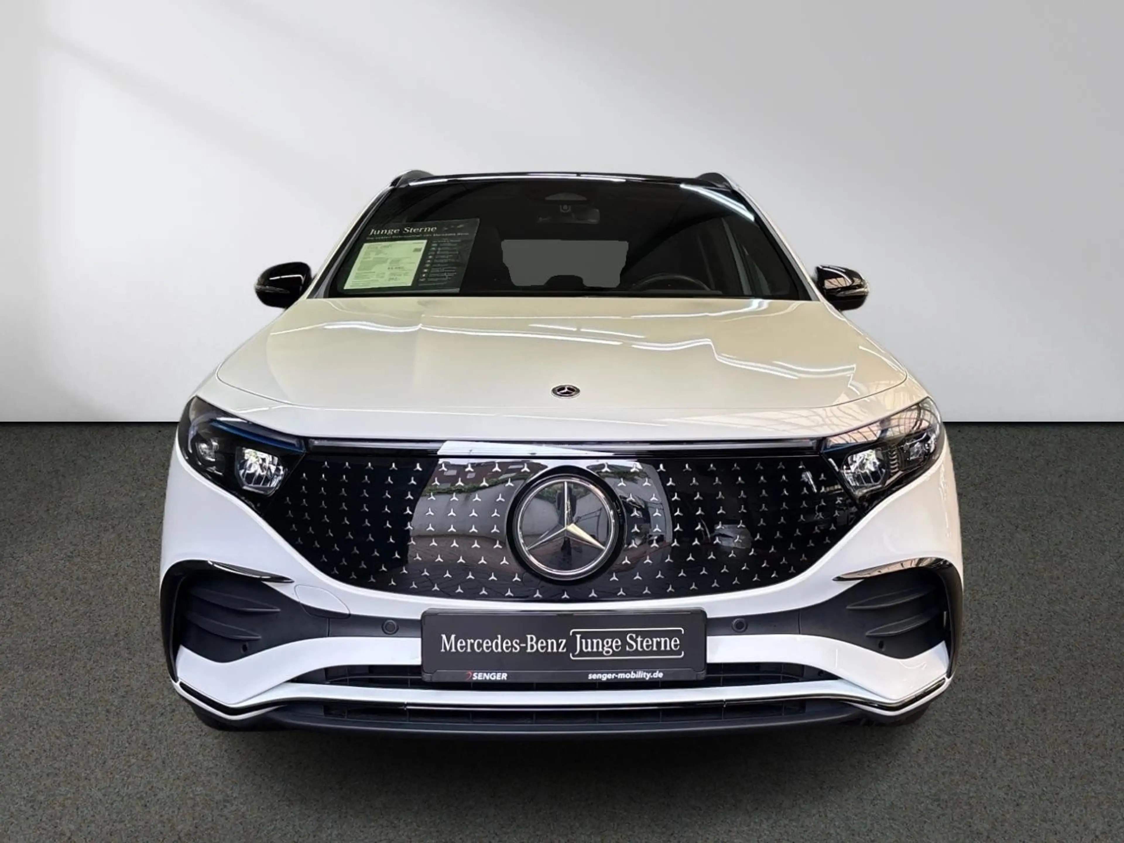 Mercedes-Benz EQA 250 + AMG Night Panorama Burmester 20" HeadUp — photo 4