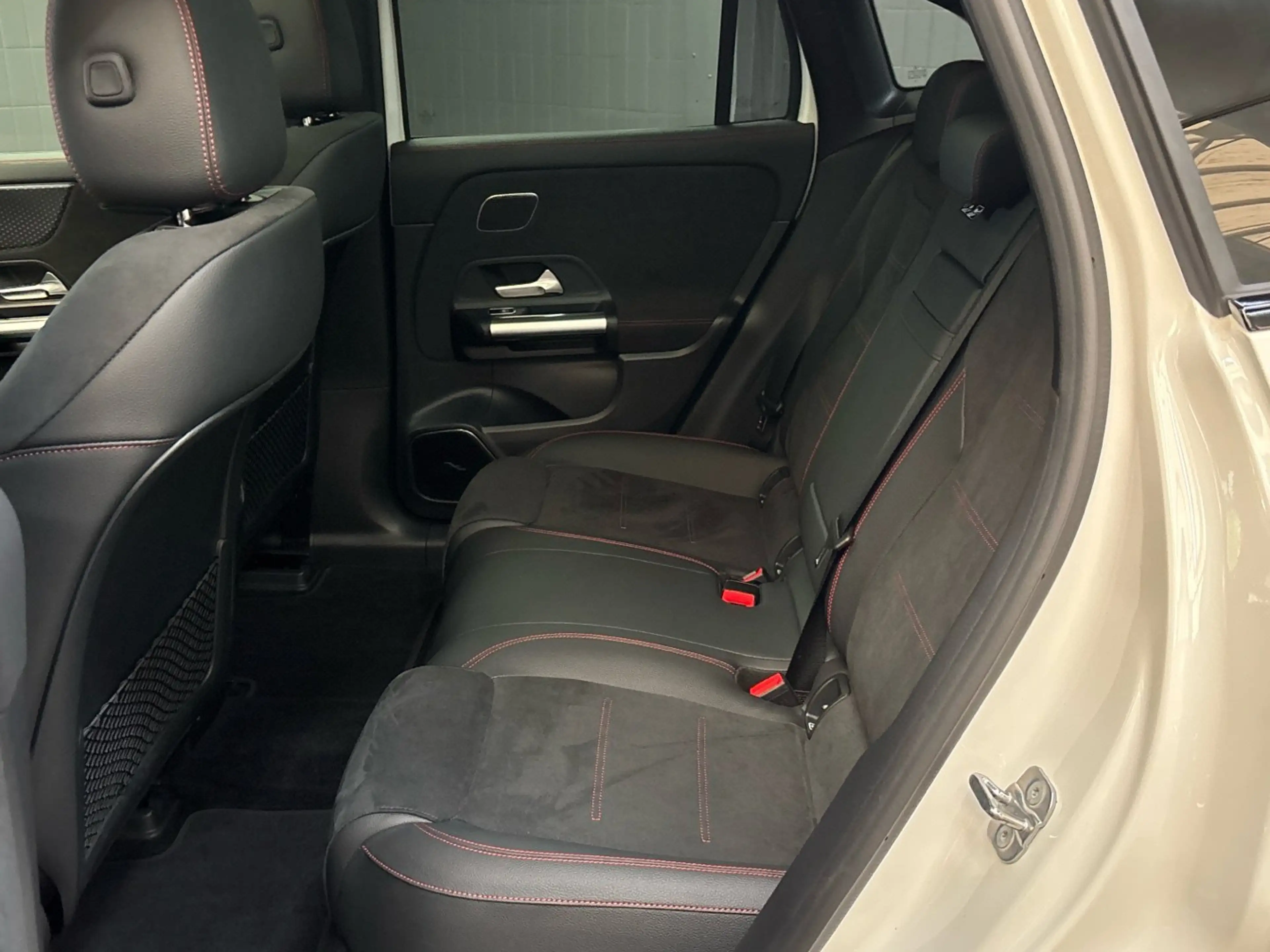 Mercedes-Benz EQA 250 + AMG Night Panorama Burmester 20" HeadUp — photo 14