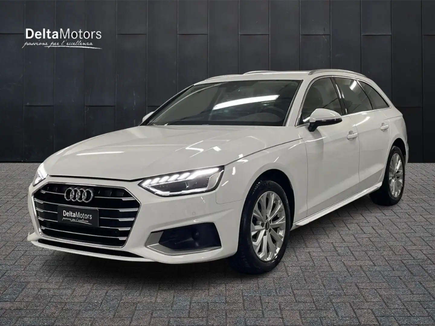 Audi A4 Avant 30 2.0 tdi mhev Business Advanced 136cv s-tr Bianco - 1