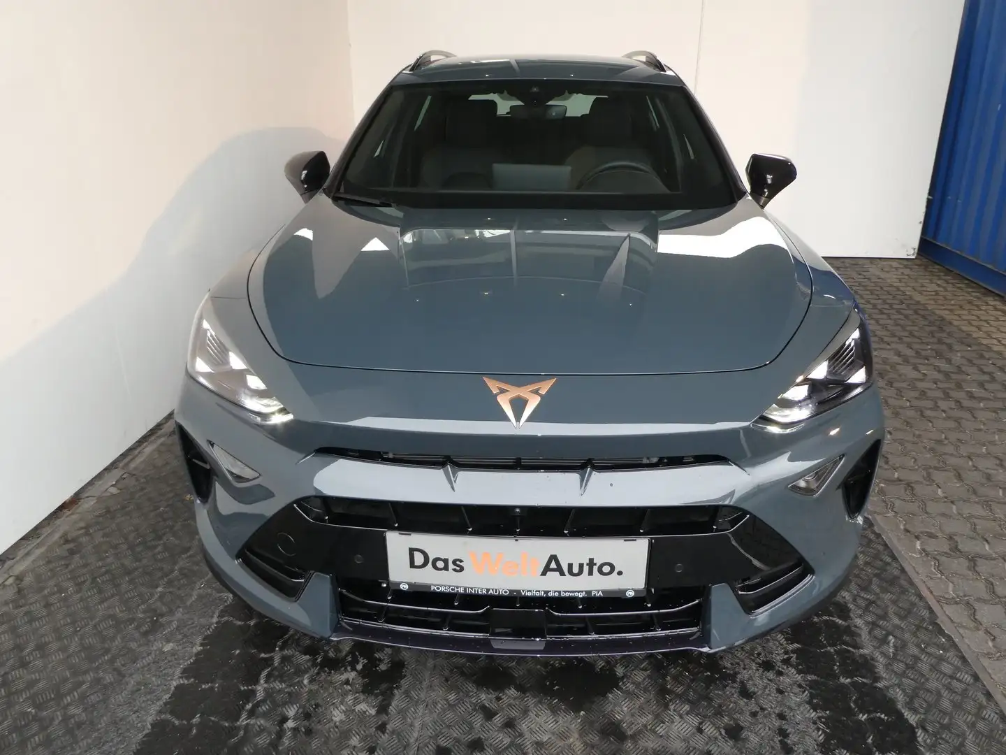 CUPRA Formentor 1.5 e-TSI 150 PS DSG Blau - 2