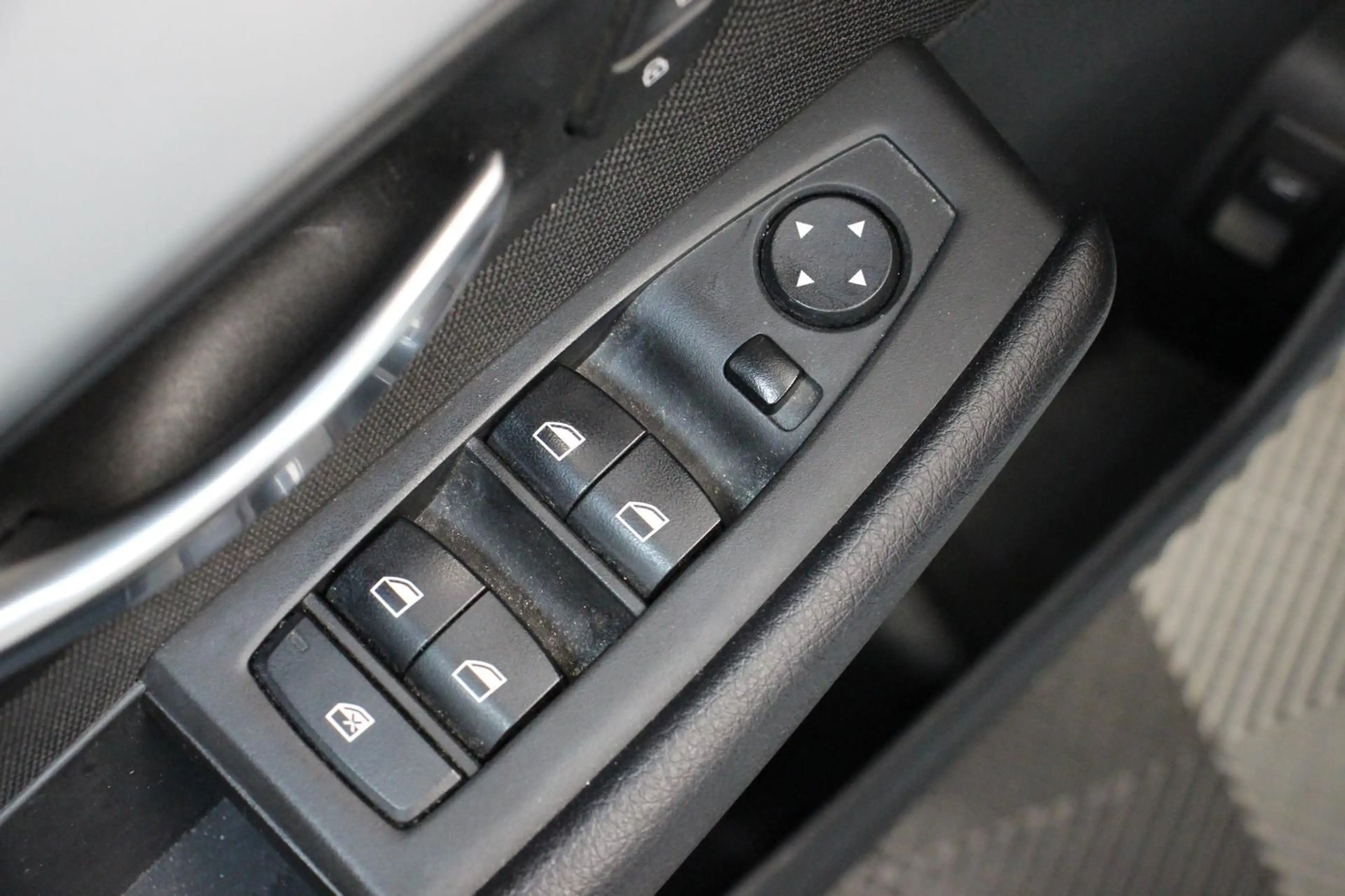BMW 216 Aut. NAVI KLIMA TEMP S.HEFT — photo 8