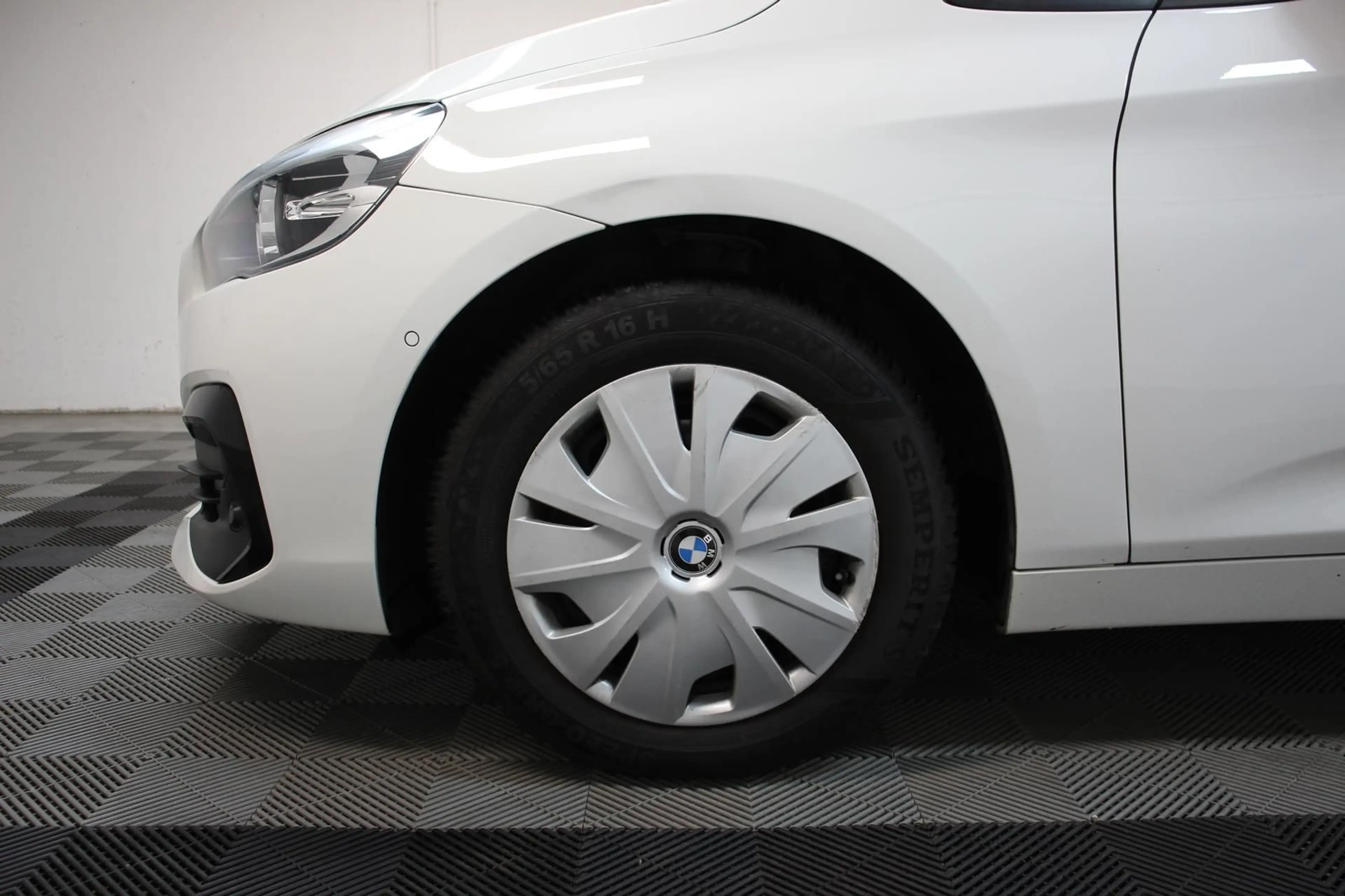 BMW 216 Aut. NAVI KLIMA TEMP S.HEFT — photo 5