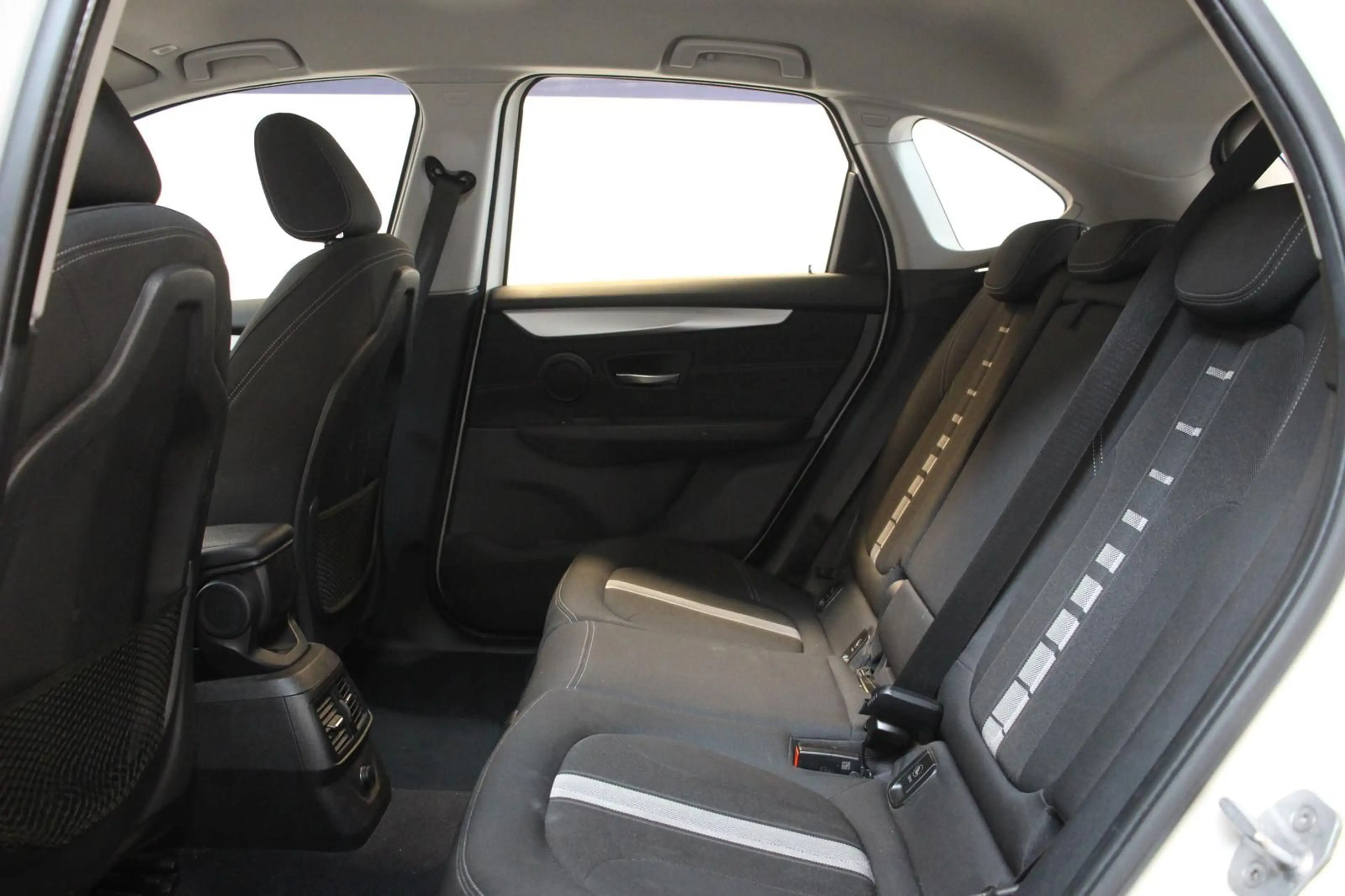 BMW 216 Aut. NAVI KLIMA TEMP S.HEFT — photo 15