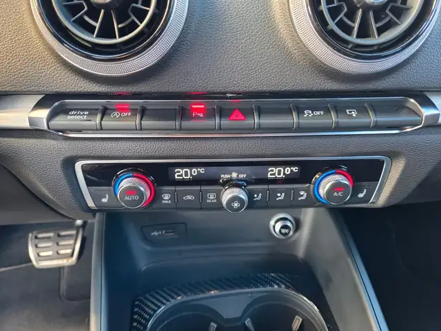 Audi A3 view 24