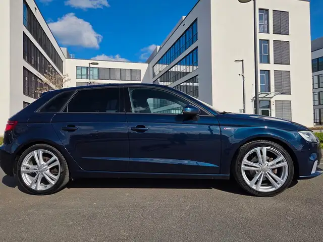 Audi A3 view 5