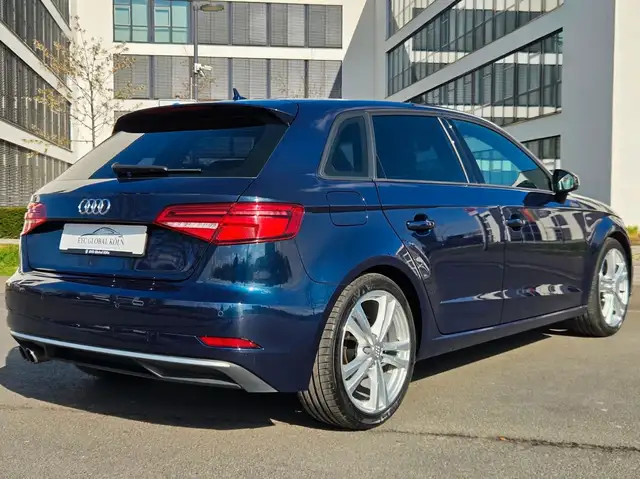 Audi A3 view 4