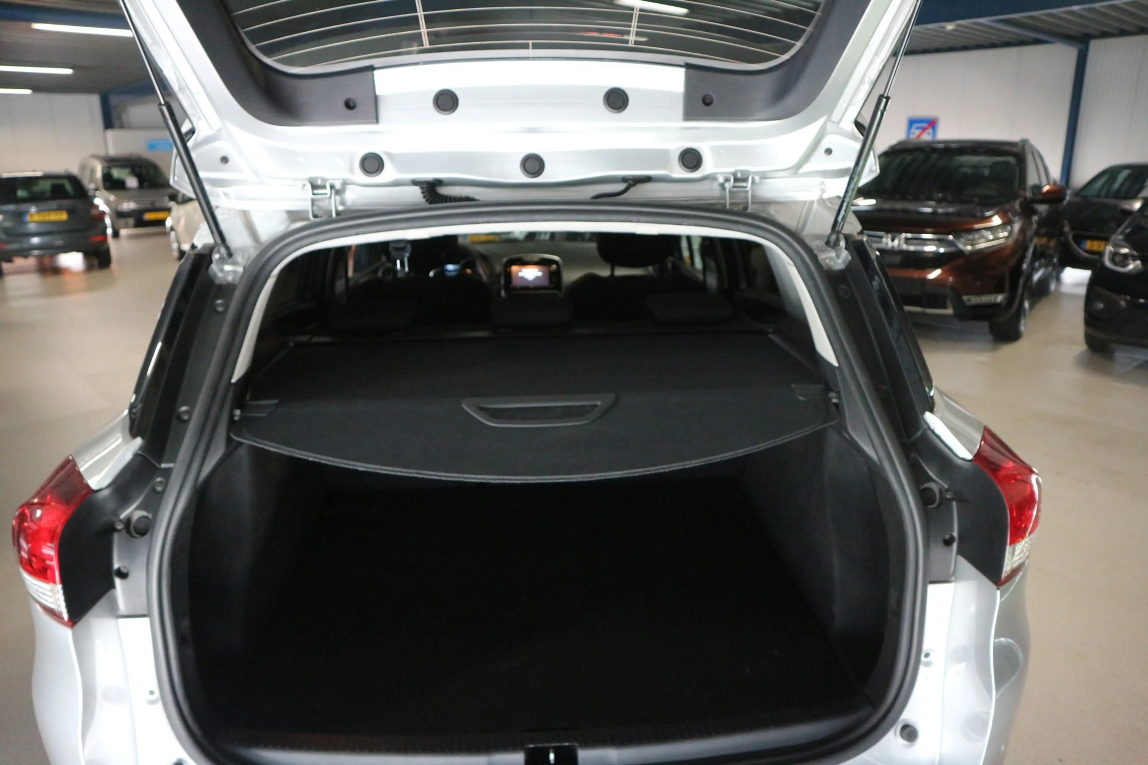 Renault Clio Estate 0.9 TCe Limited / BASS REFLEX / FACELIFT / — photo 13