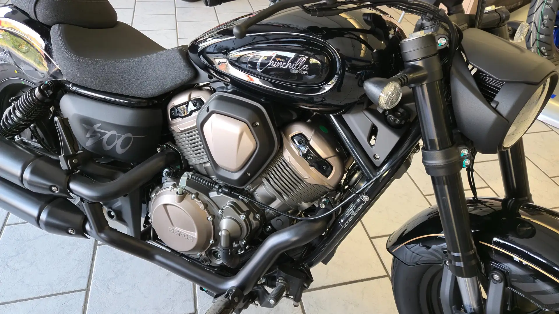 Benda Chinchilla 500 EURO 5 ABS Nero - 2