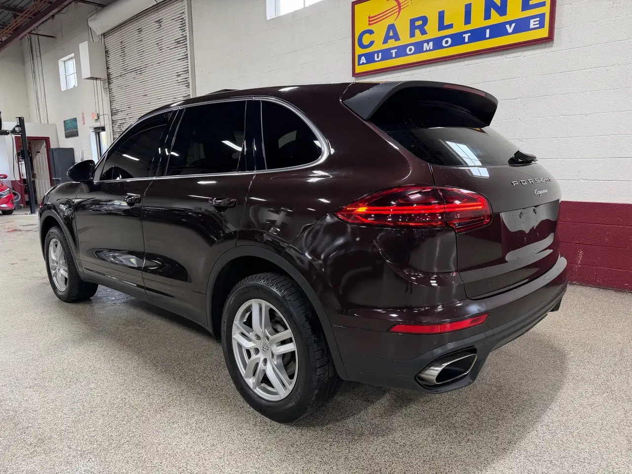 Porsche Cayenne снимка Porsche Cayenne