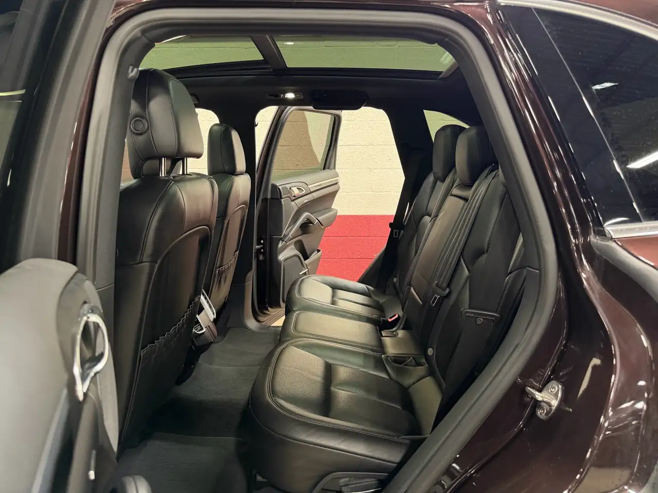Porsche Cayenne снимка Porsche Cayenne
