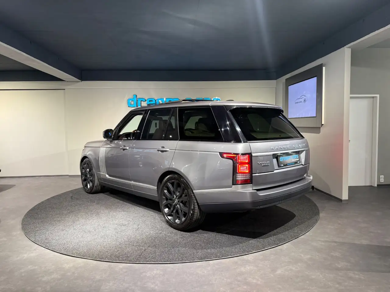 Land Rover Range Rover 4,4 SDV8 Vogue Aut./ PANO / SOFT CLOSE / VOLL Bild 12