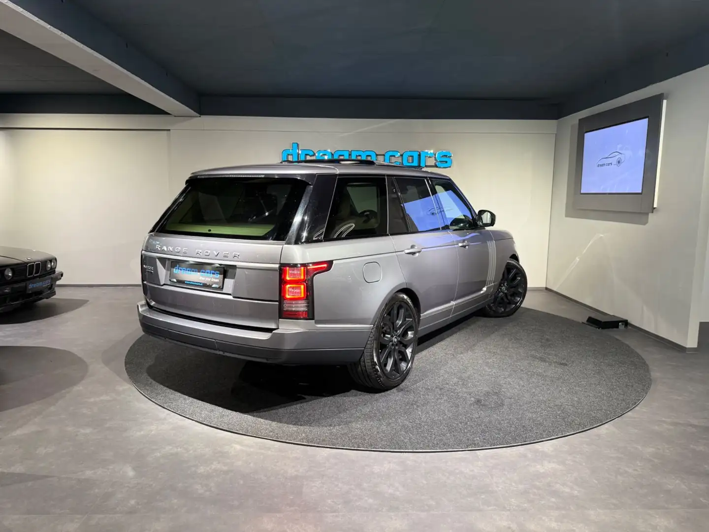 Land Rover Range Rover 4,4 SDV8 Vogue Aut./ PANO / SOFT CLOSE /  VOLL / Grey - 2