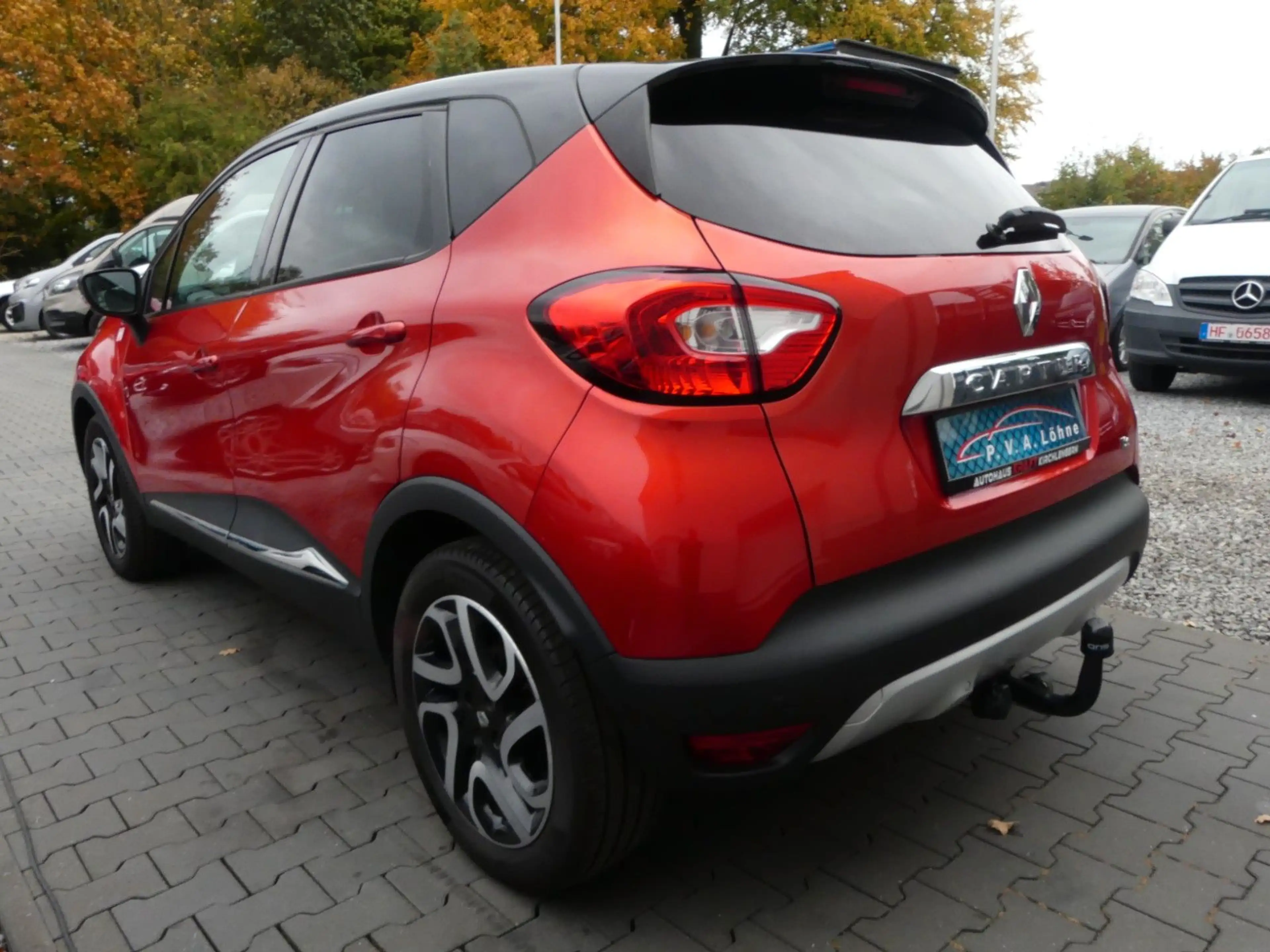 Renault Captur Helly Hansen Automatik | Navi | CAM | AHK — photo 4
