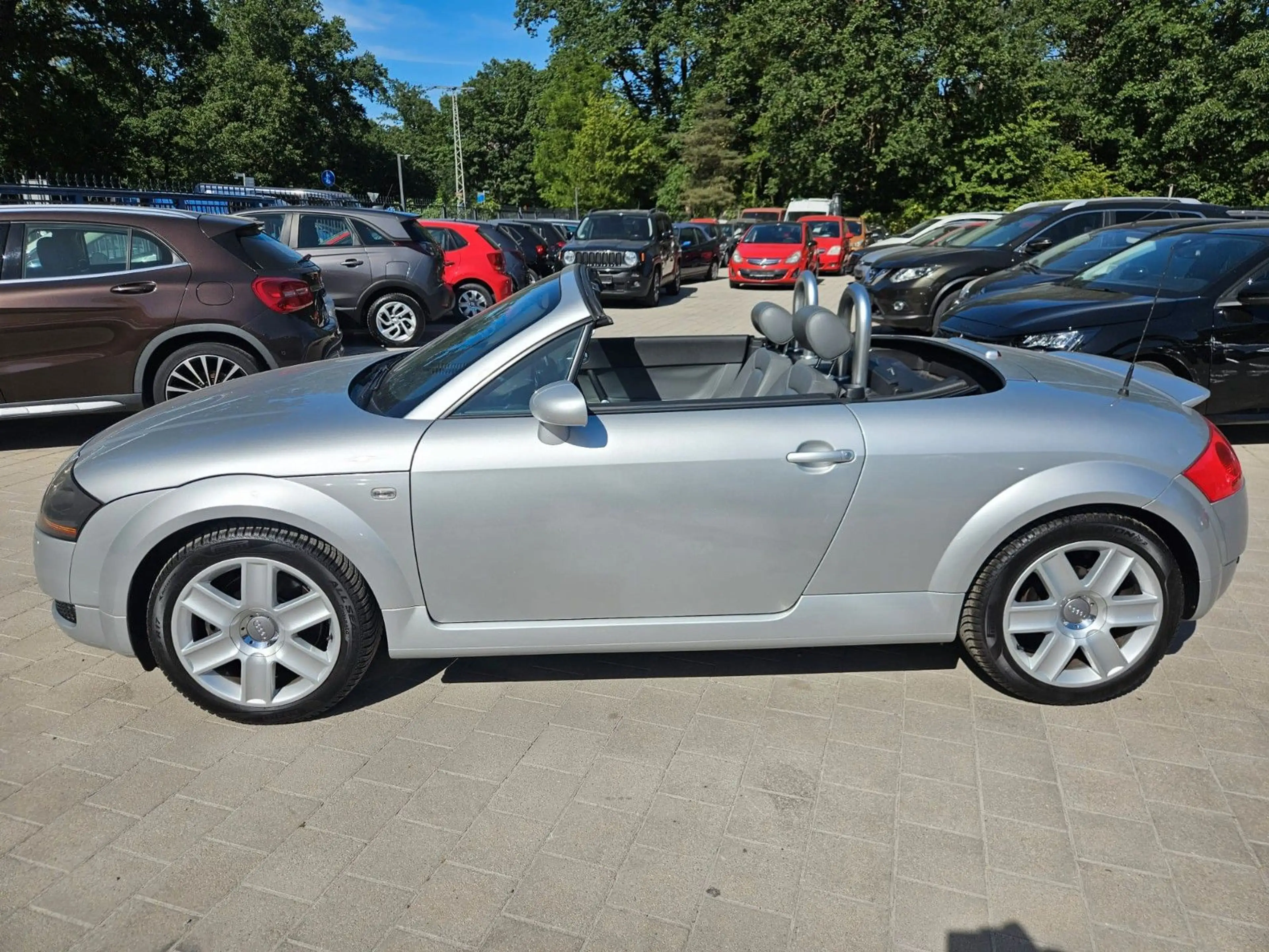Audi TT Coupe/Roadster 1.8 T Roadster quattro — photo 12