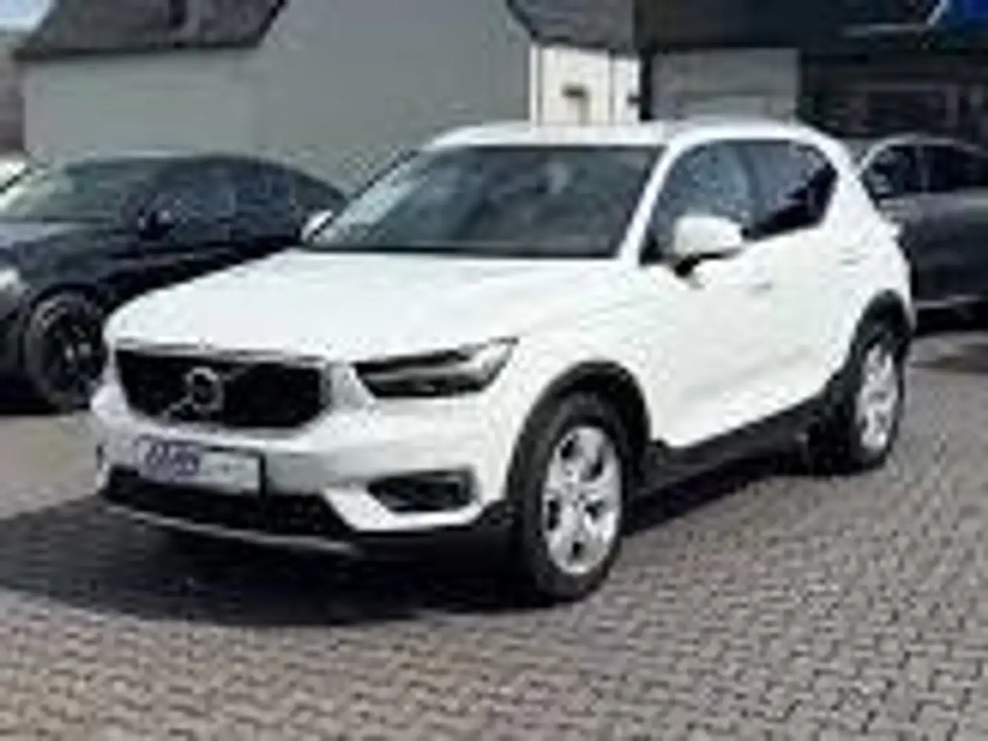 Volvo XC40 XC40 D3 Momentum Momentum Weiß - 1