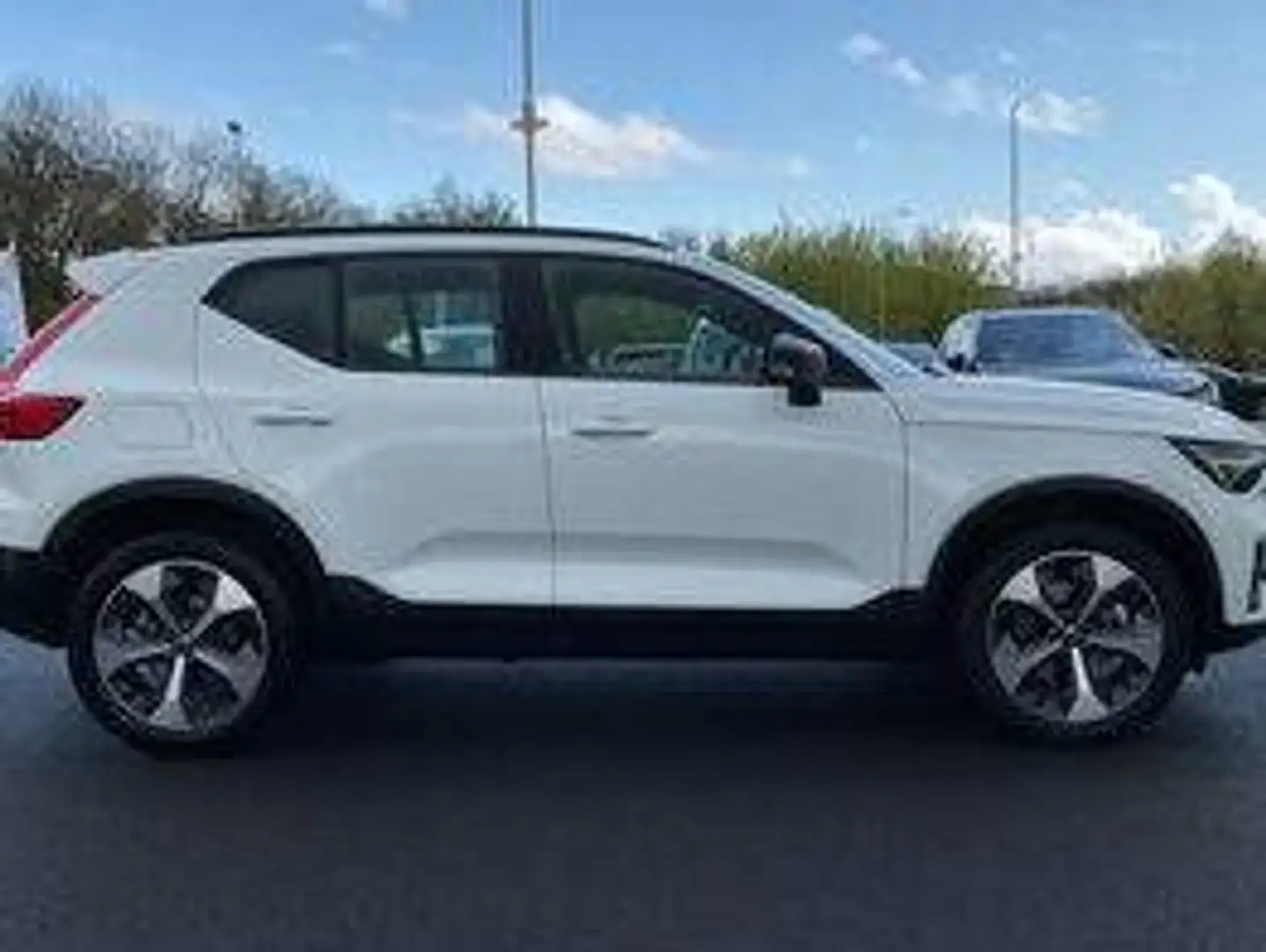 Volvo XC40 XC40 D3 Momentum Momentum Weiß - 2