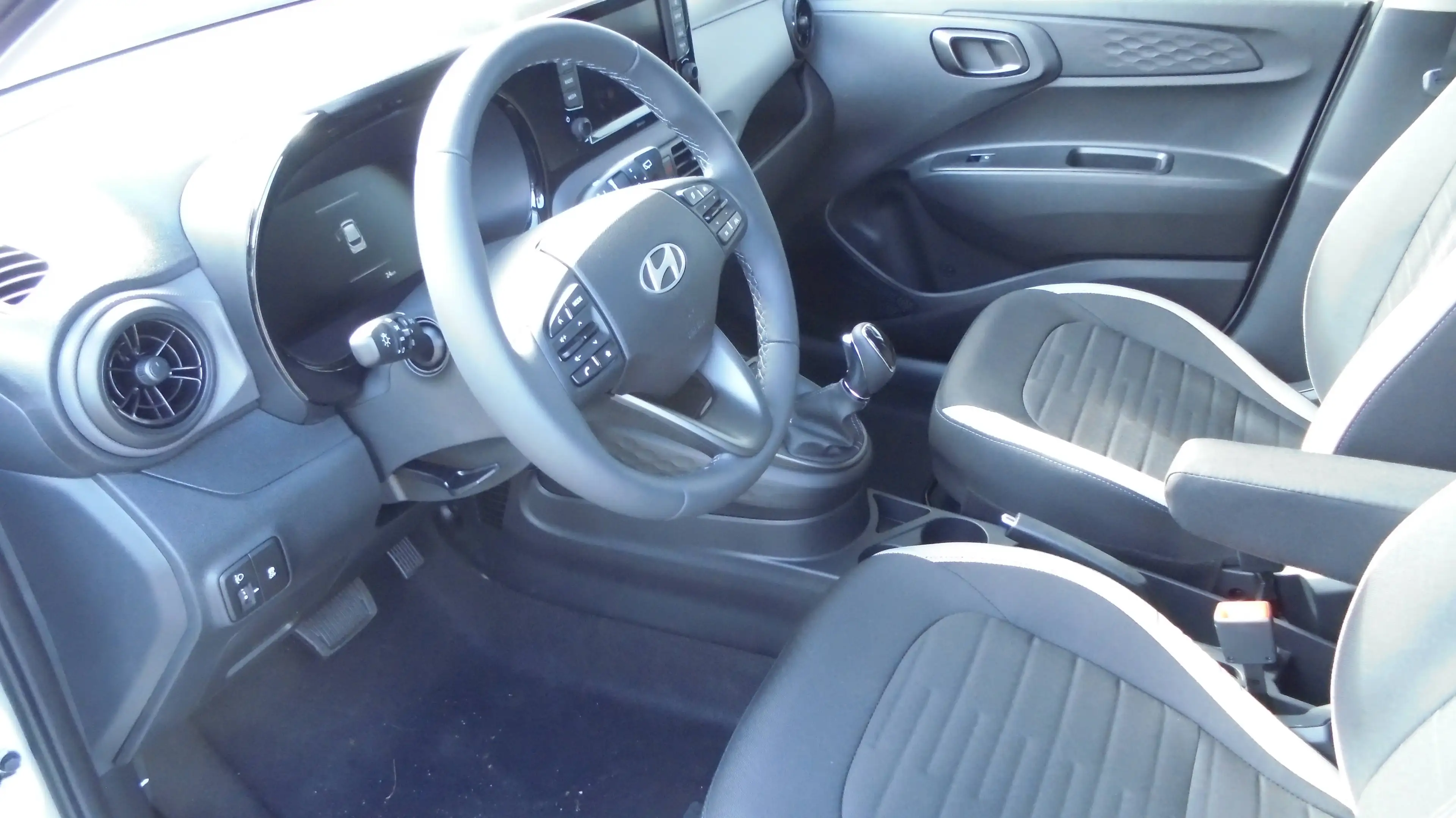 Hyundai i10 i10 1.2 AMT Go Plus — photo 7